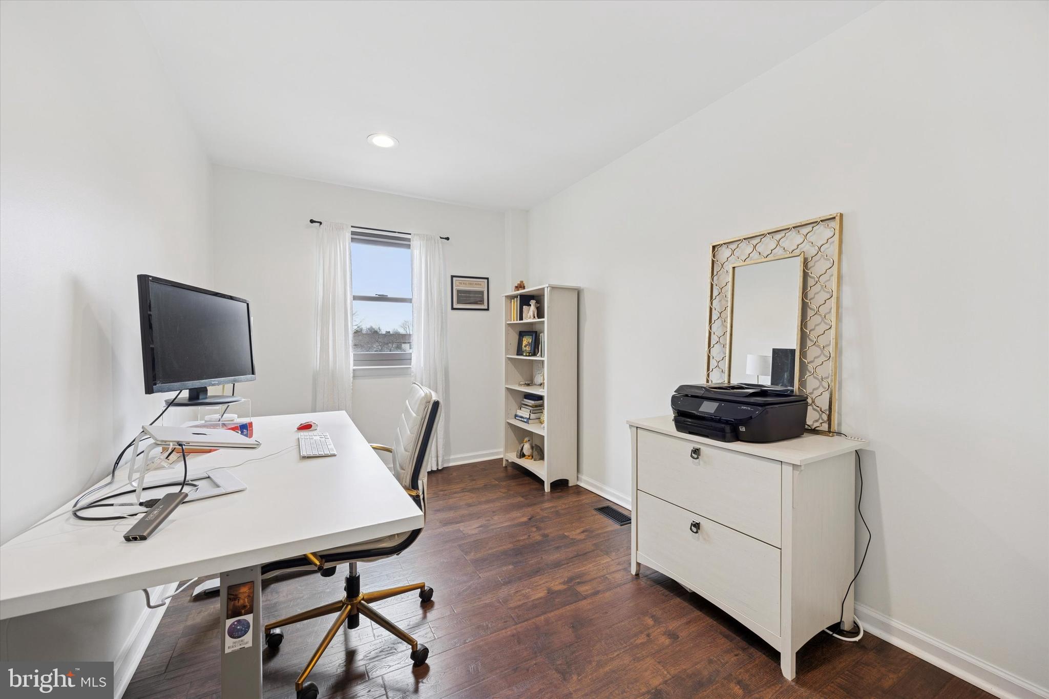 VALLEYBROOK - Residential