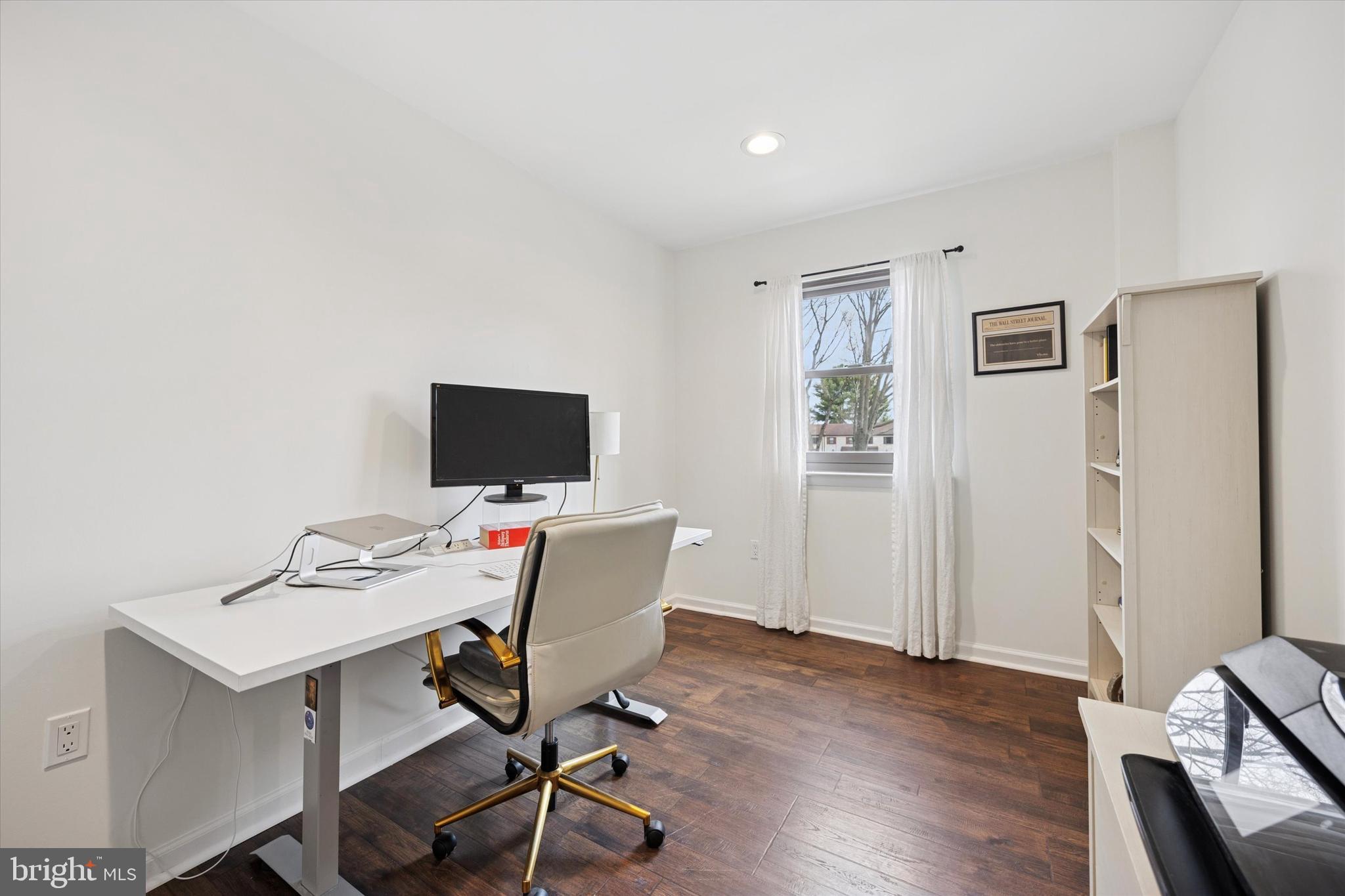 VALLEYBROOK - Residential