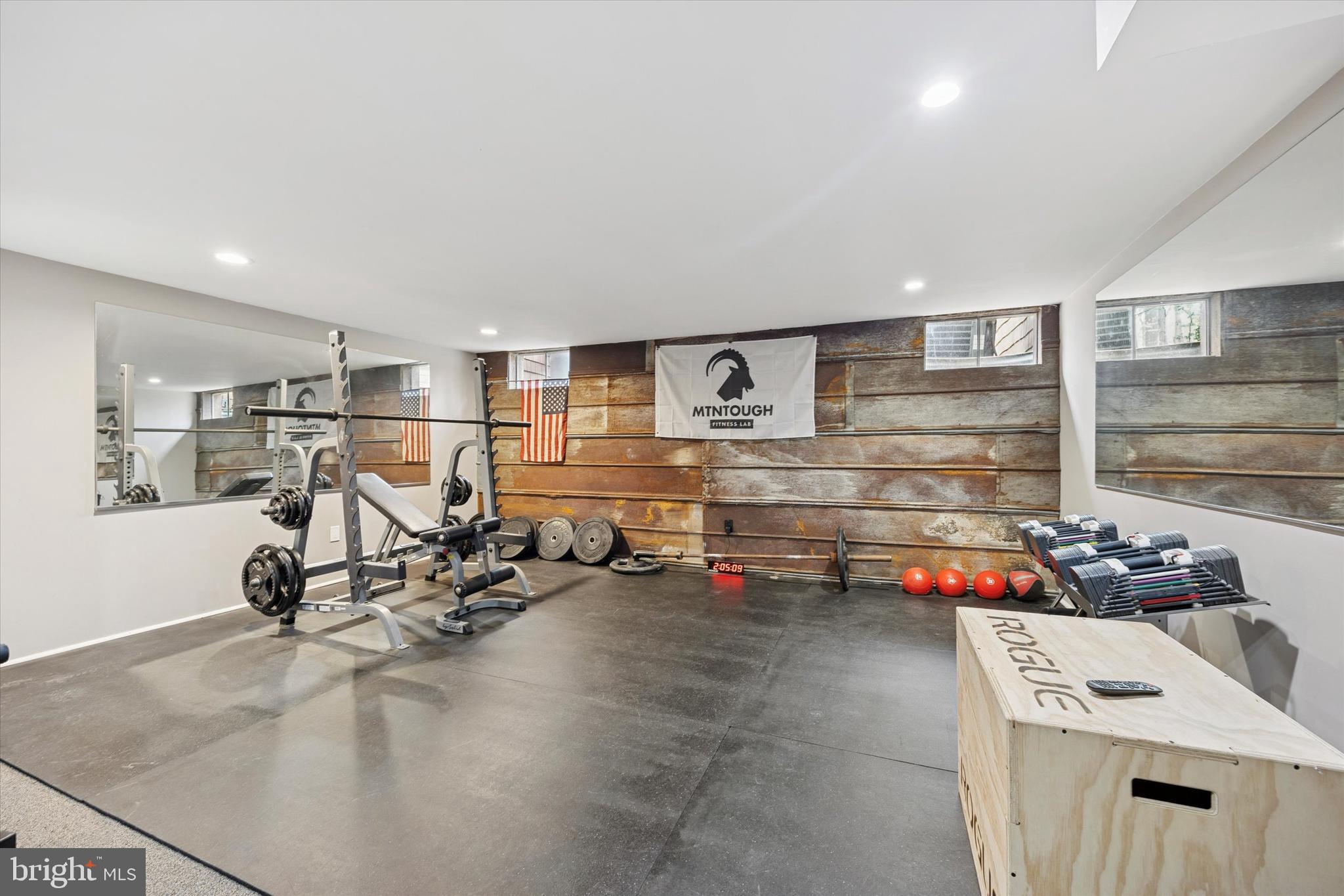 VALLEYBROOK - Residential