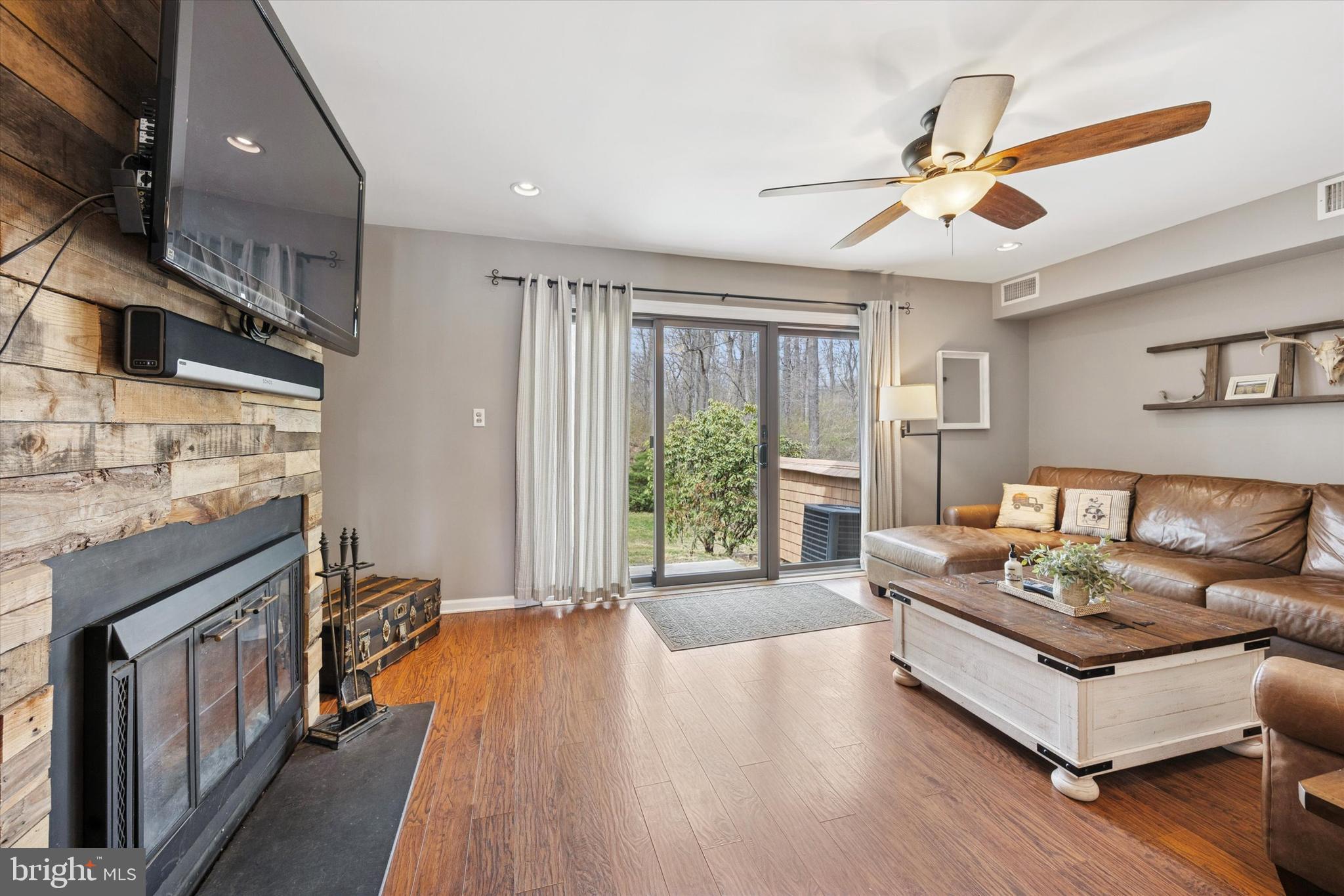 VALLEYBROOK - Residential