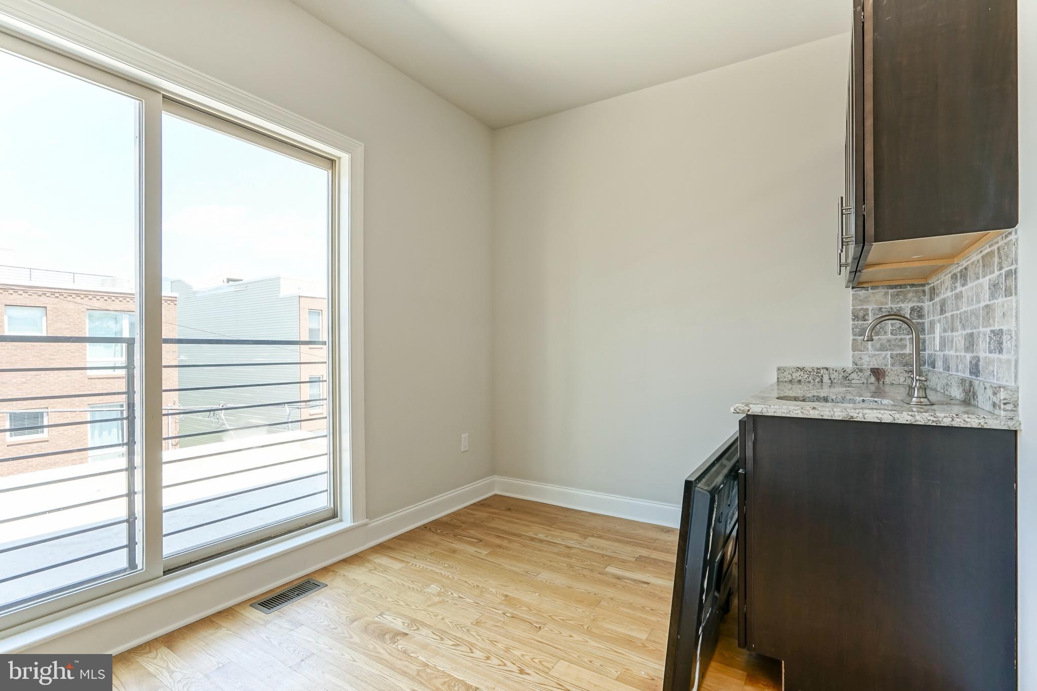 POINT BREEZE - Residential