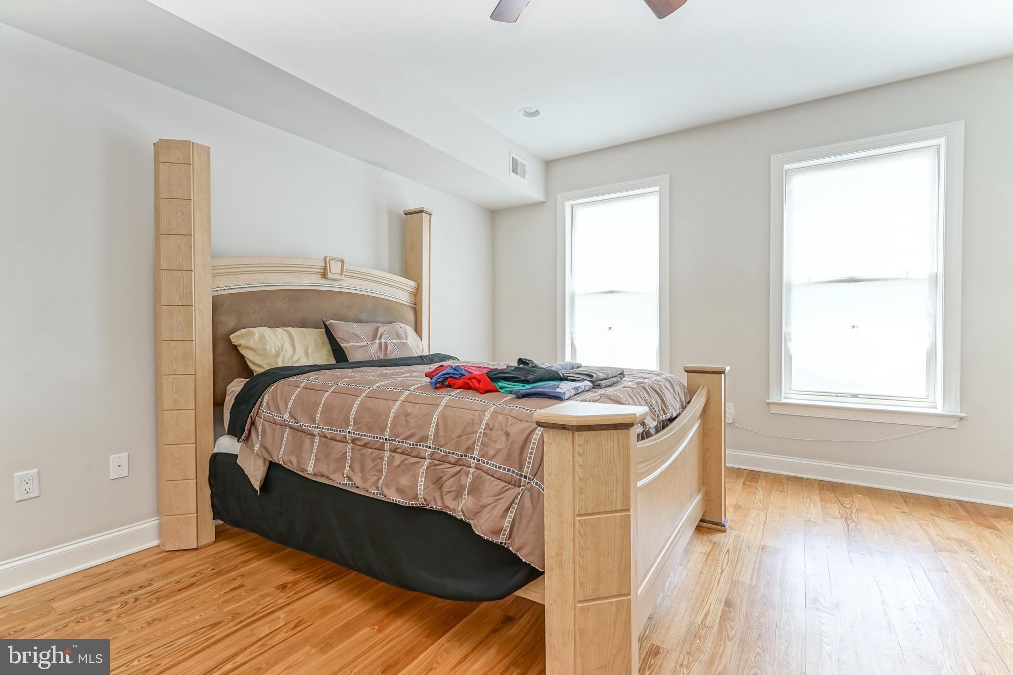 POINT BREEZE - Residential