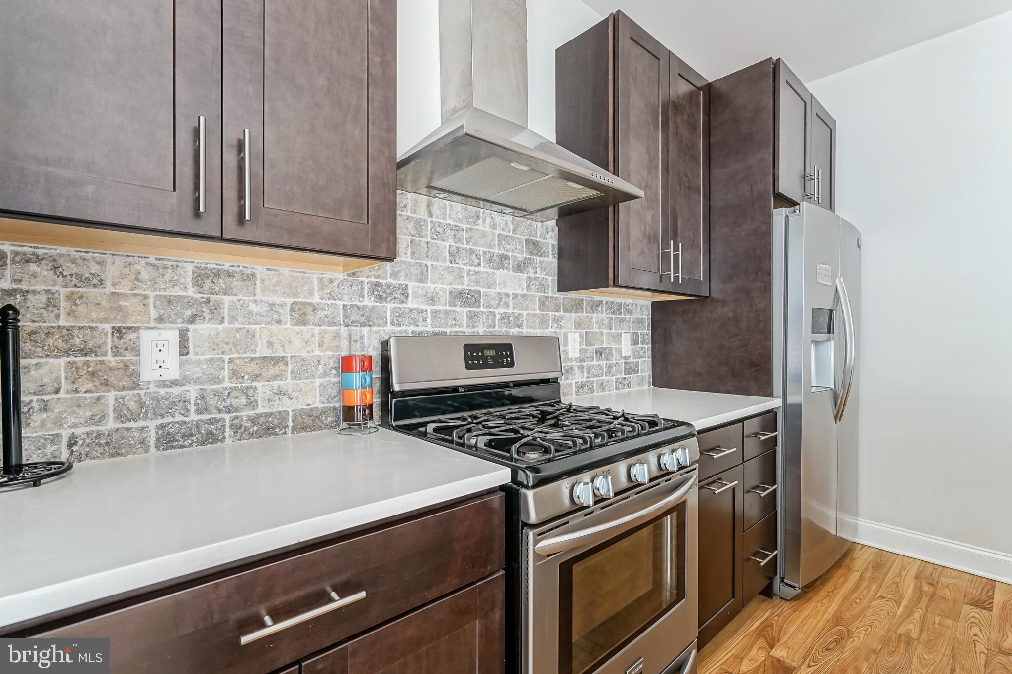 POINT BREEZE - Residential