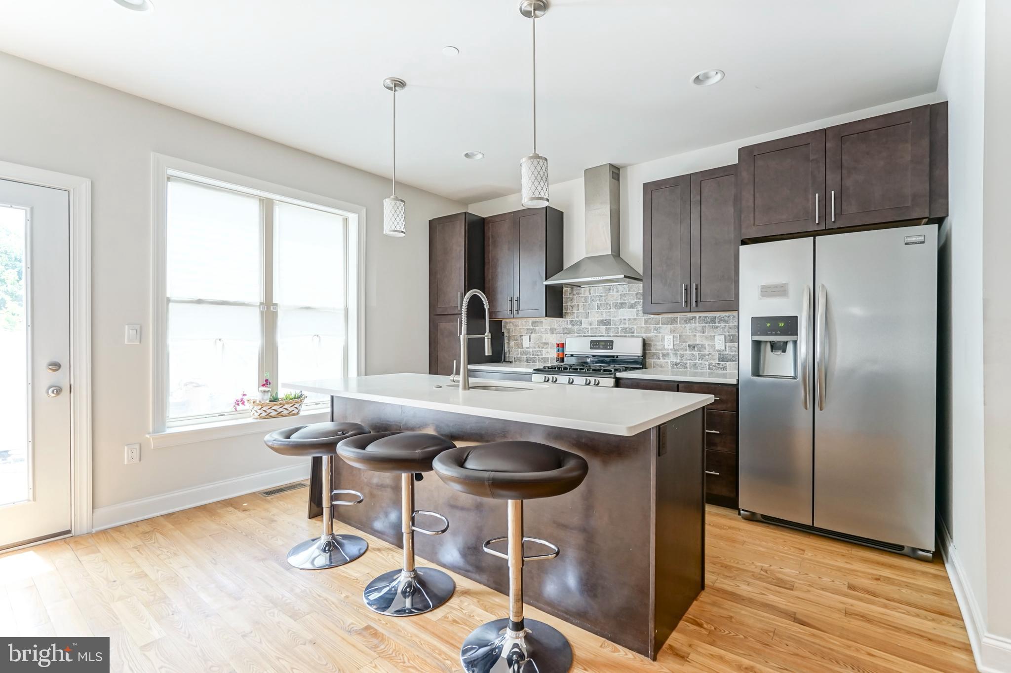 POINT BREEZE - Residential