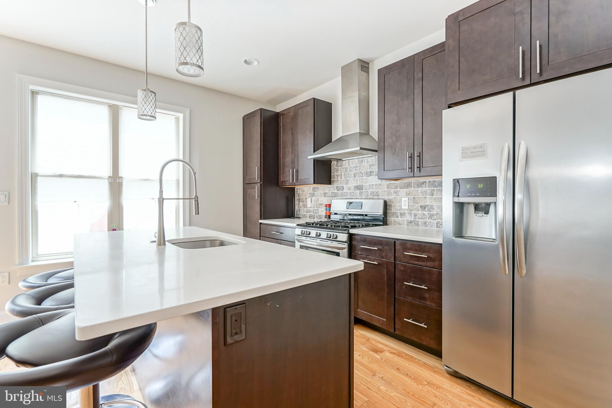 POINT BREEZE - Residential