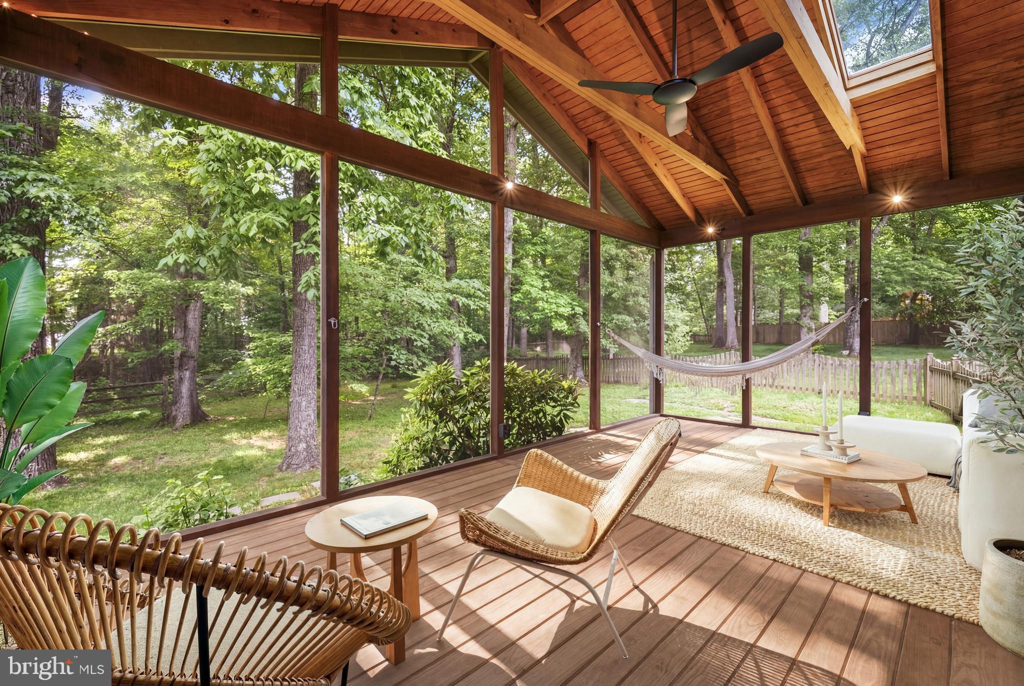 FOX MILL ESTATES - Residential