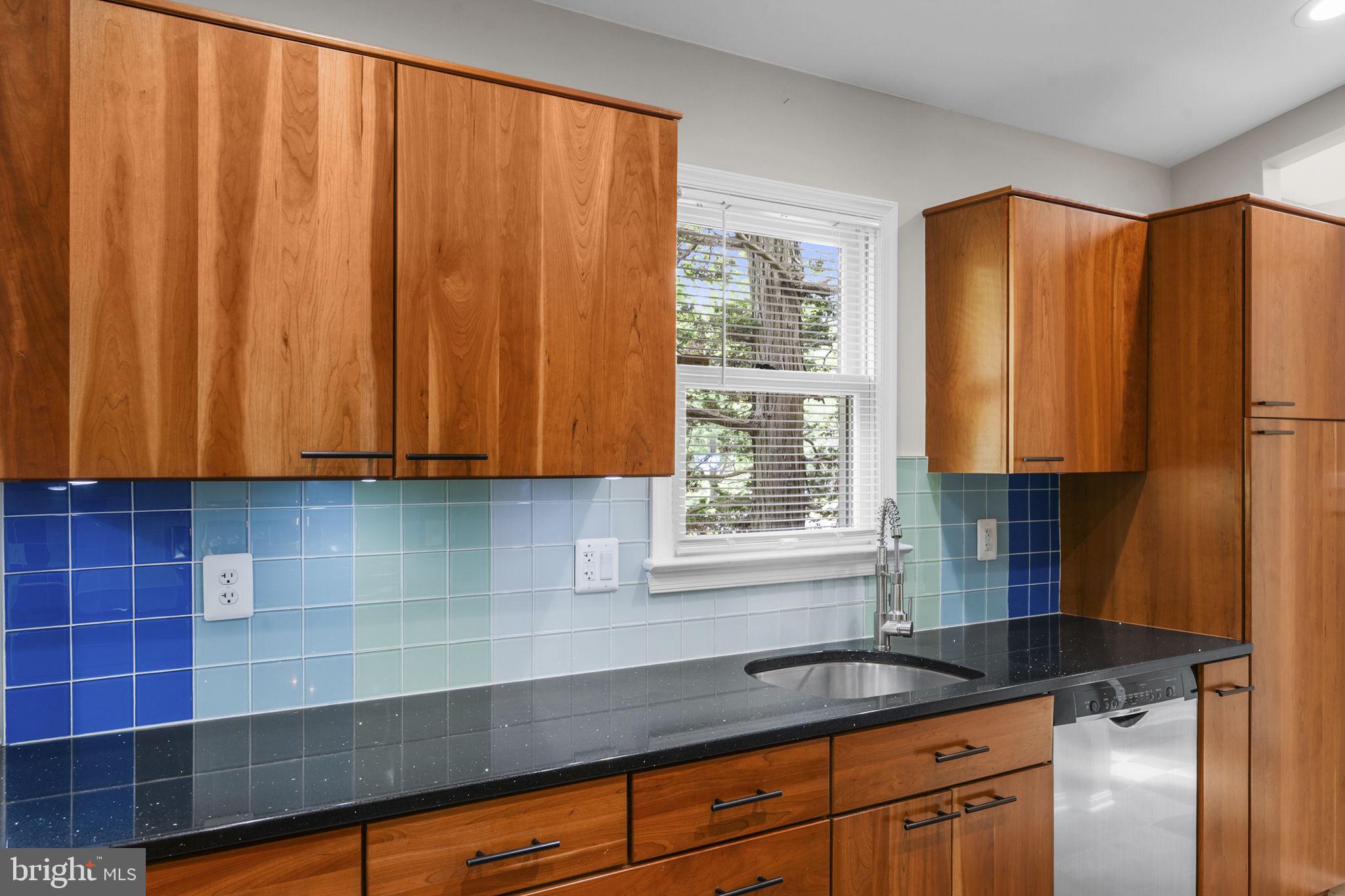 FOX MILL ESTATES - Residential