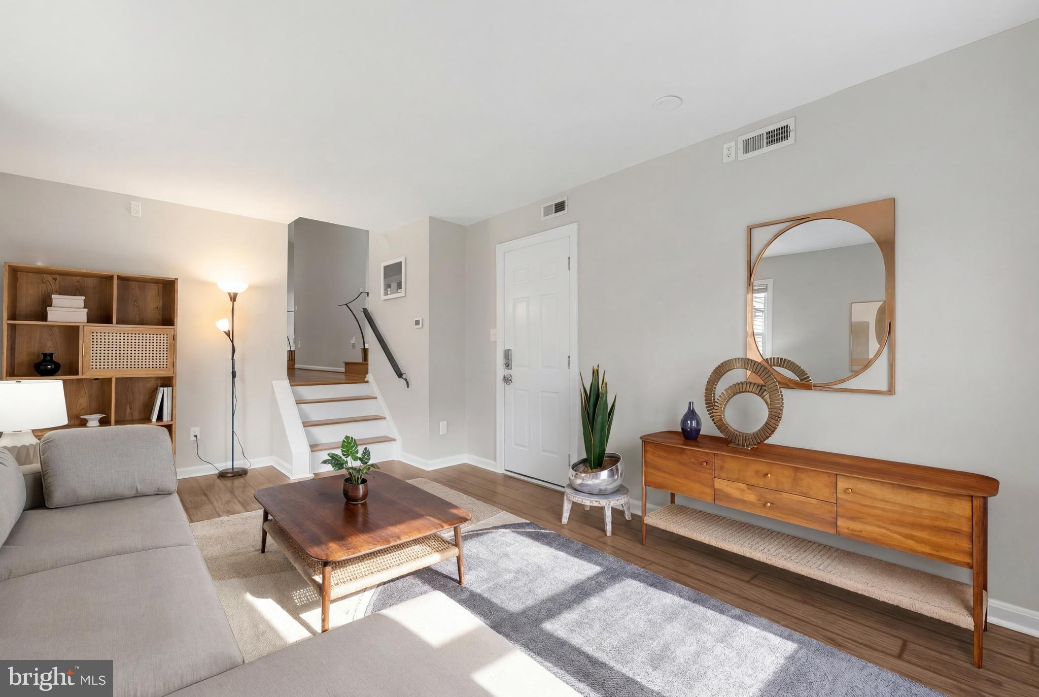 FOX MILL ESTATES - Residential
