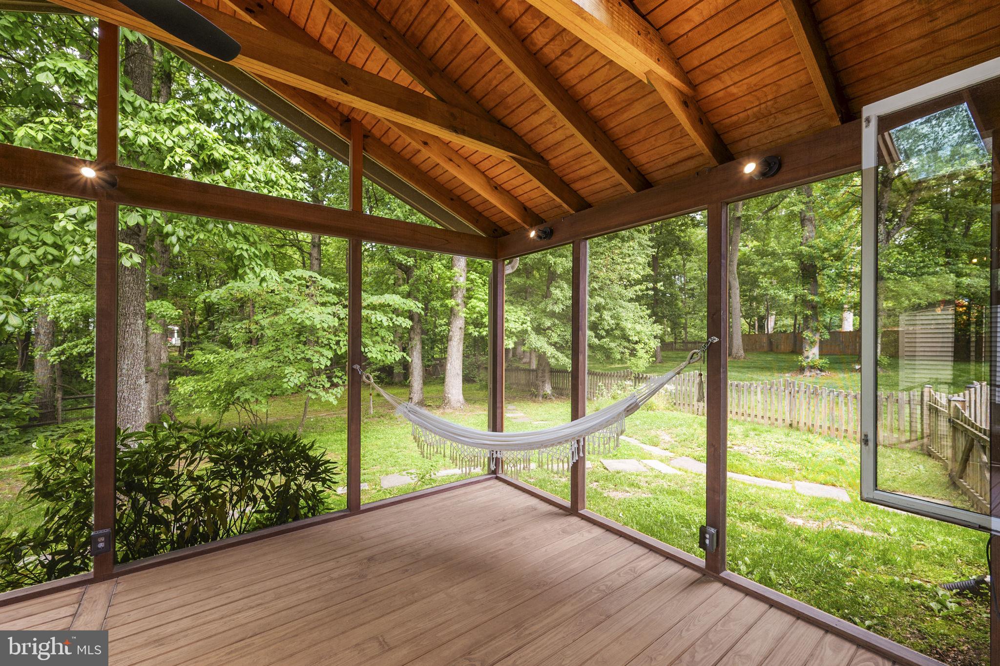 FOX MILL ESTATES - Residential