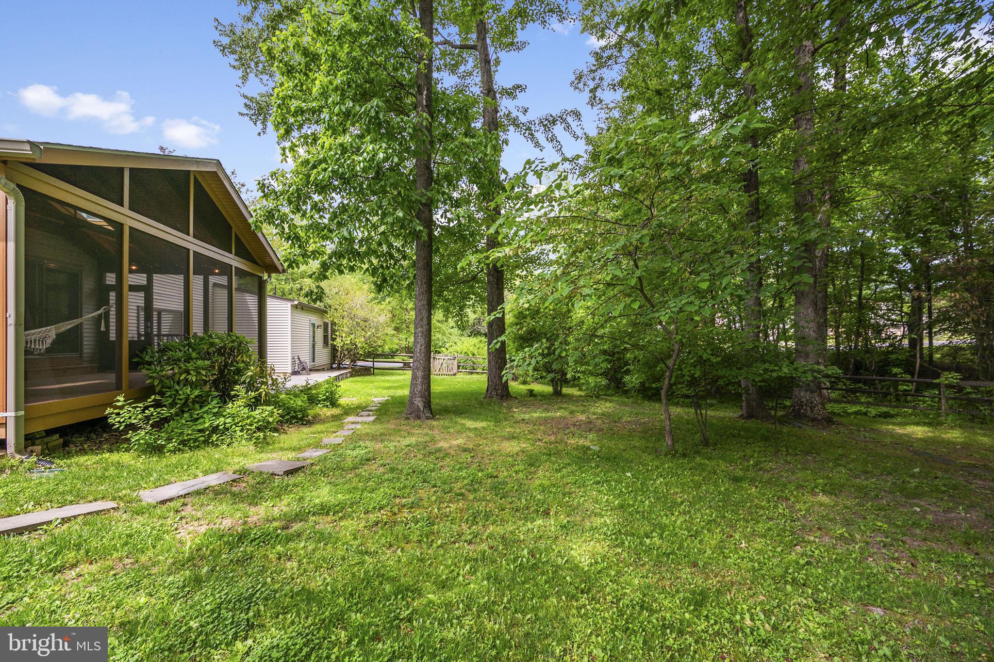 FOX MILL ESTATES - Residential
