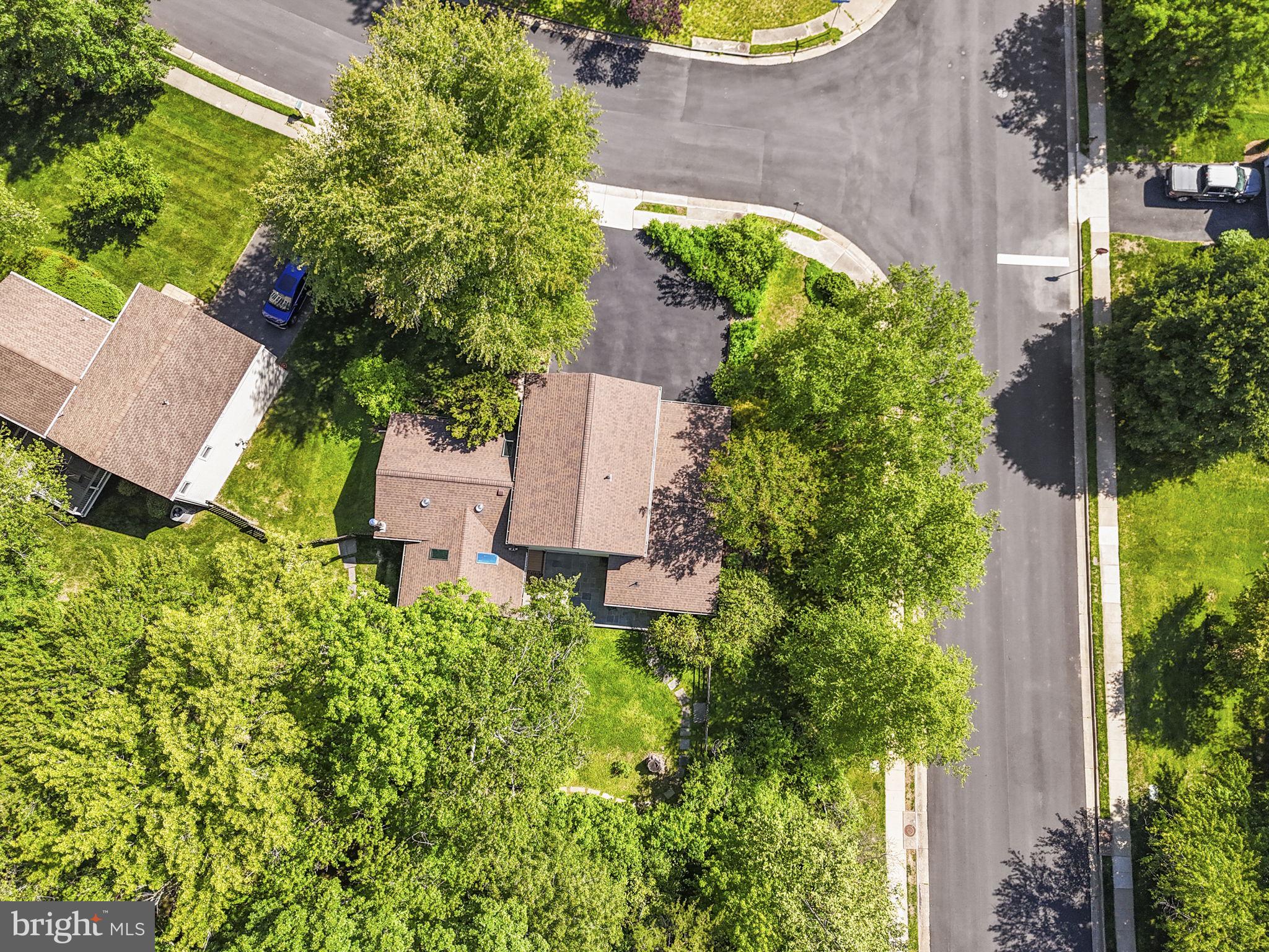 FOX MILL ESTATES - Residential