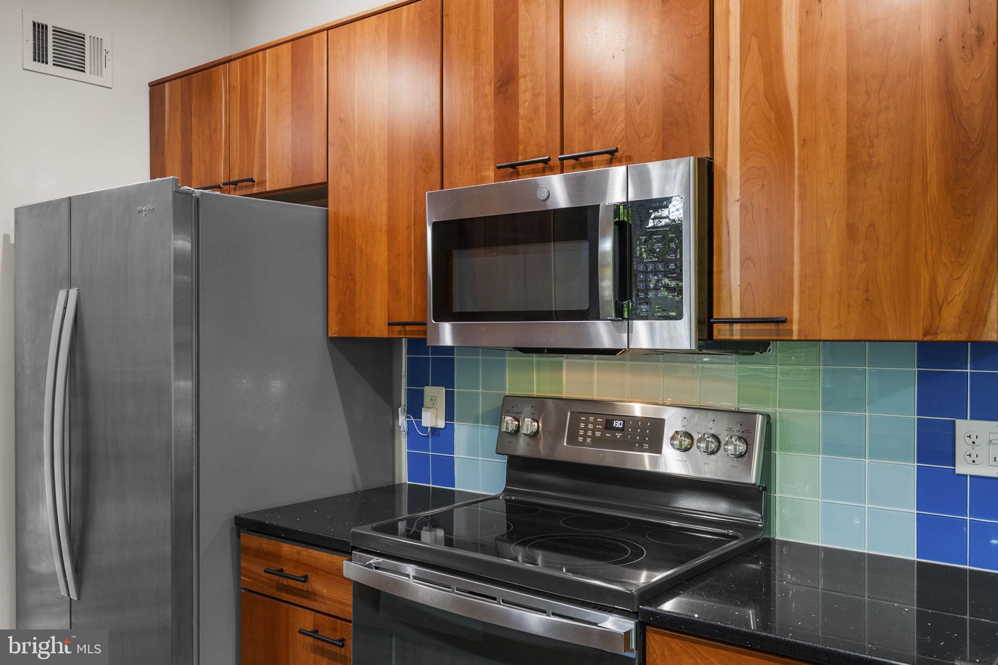 FOX MILL ESTATES - Residential