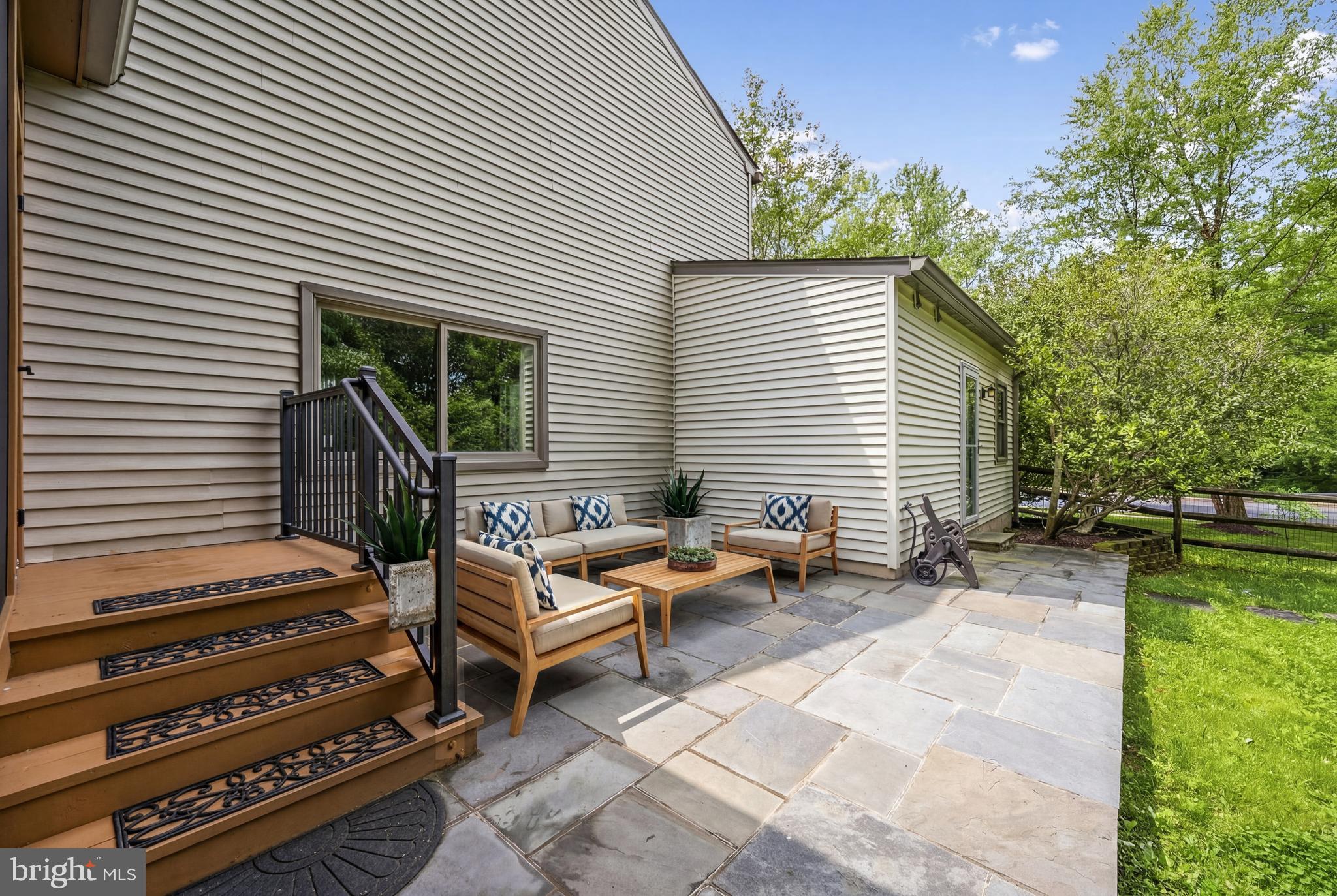 FOX MILL ESTATES - Residential