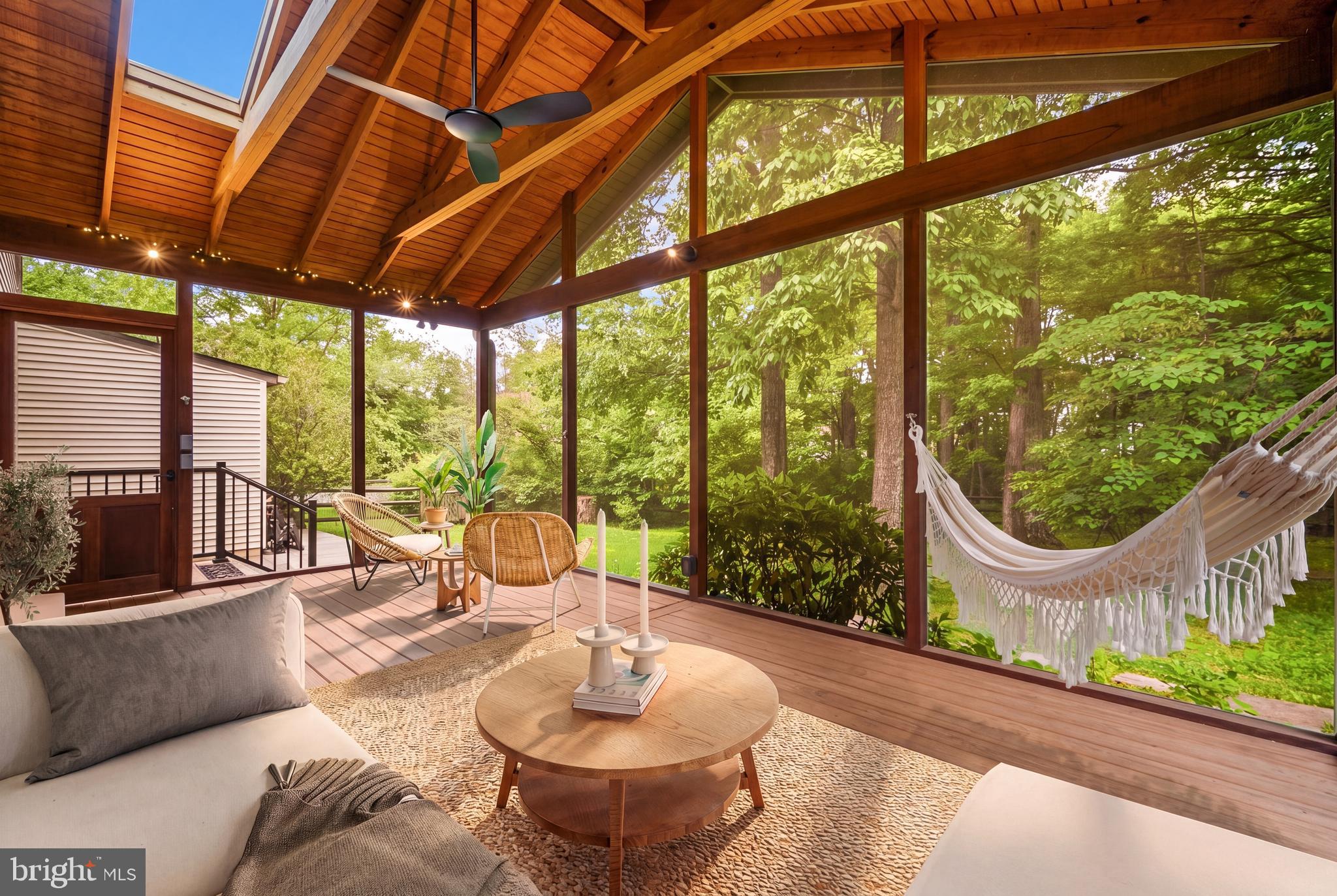 FOX MILL ESTATES - Residential