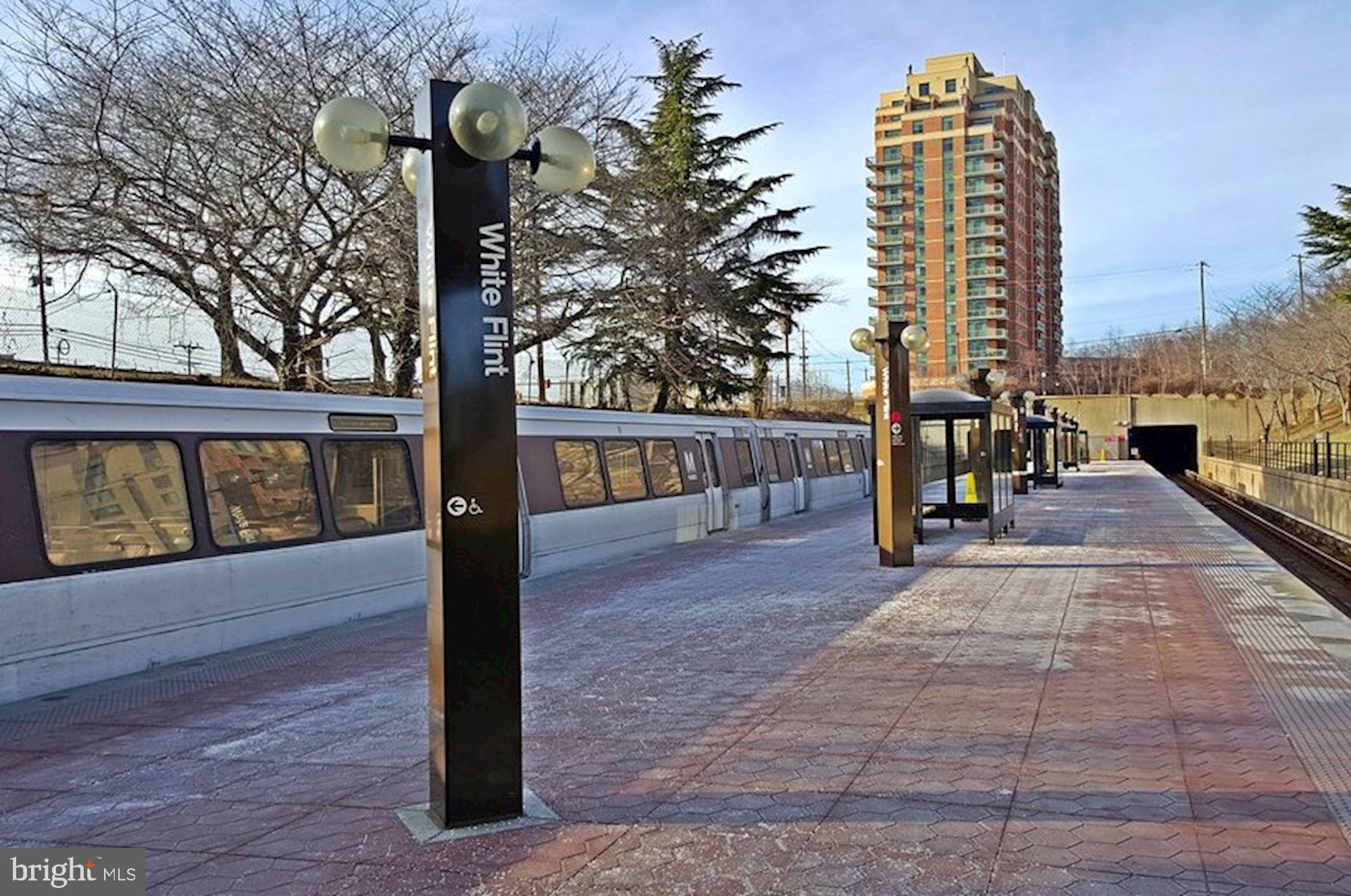 LUXMANOR - Residential