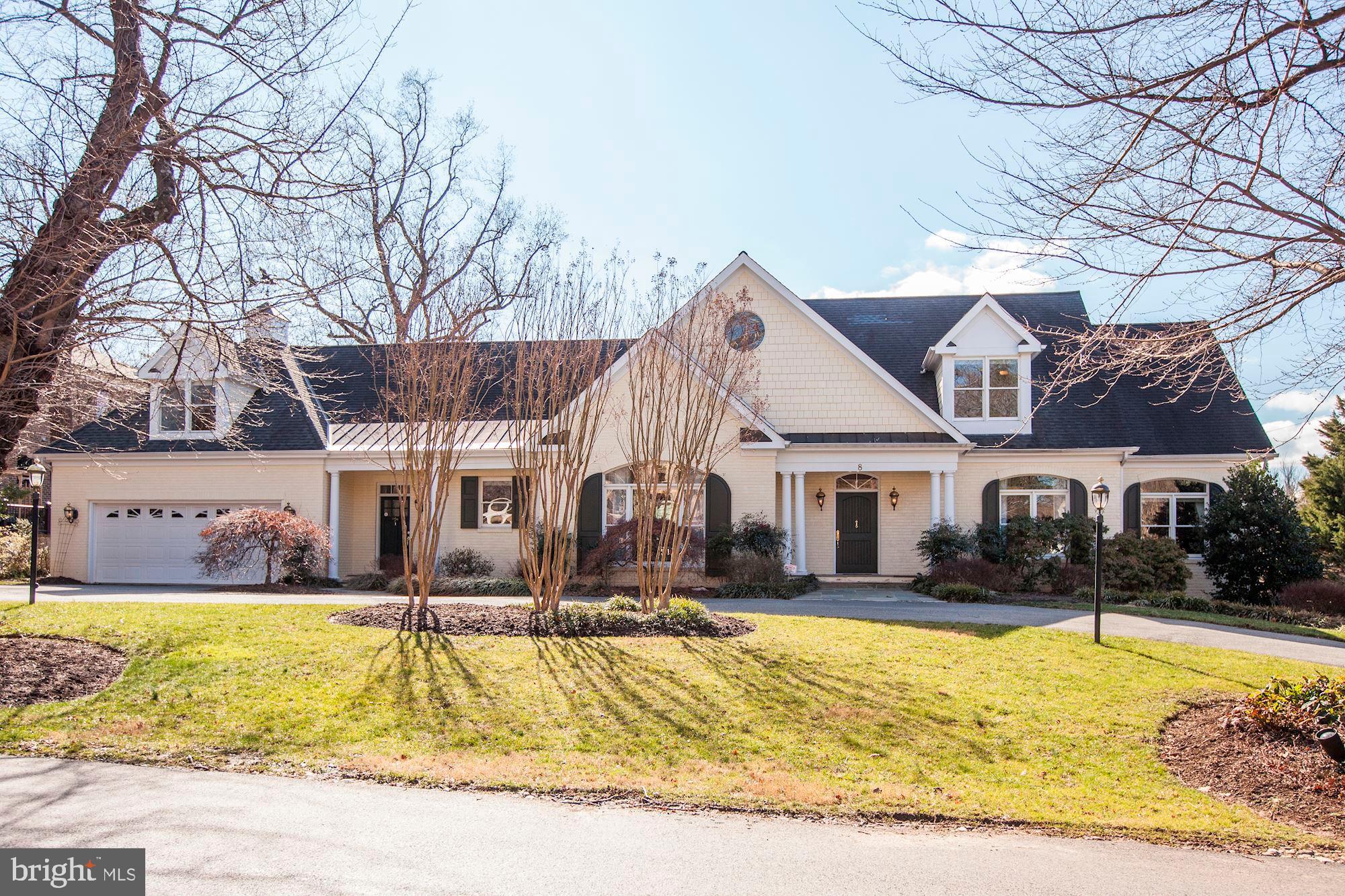 LUXMANOR - Residential