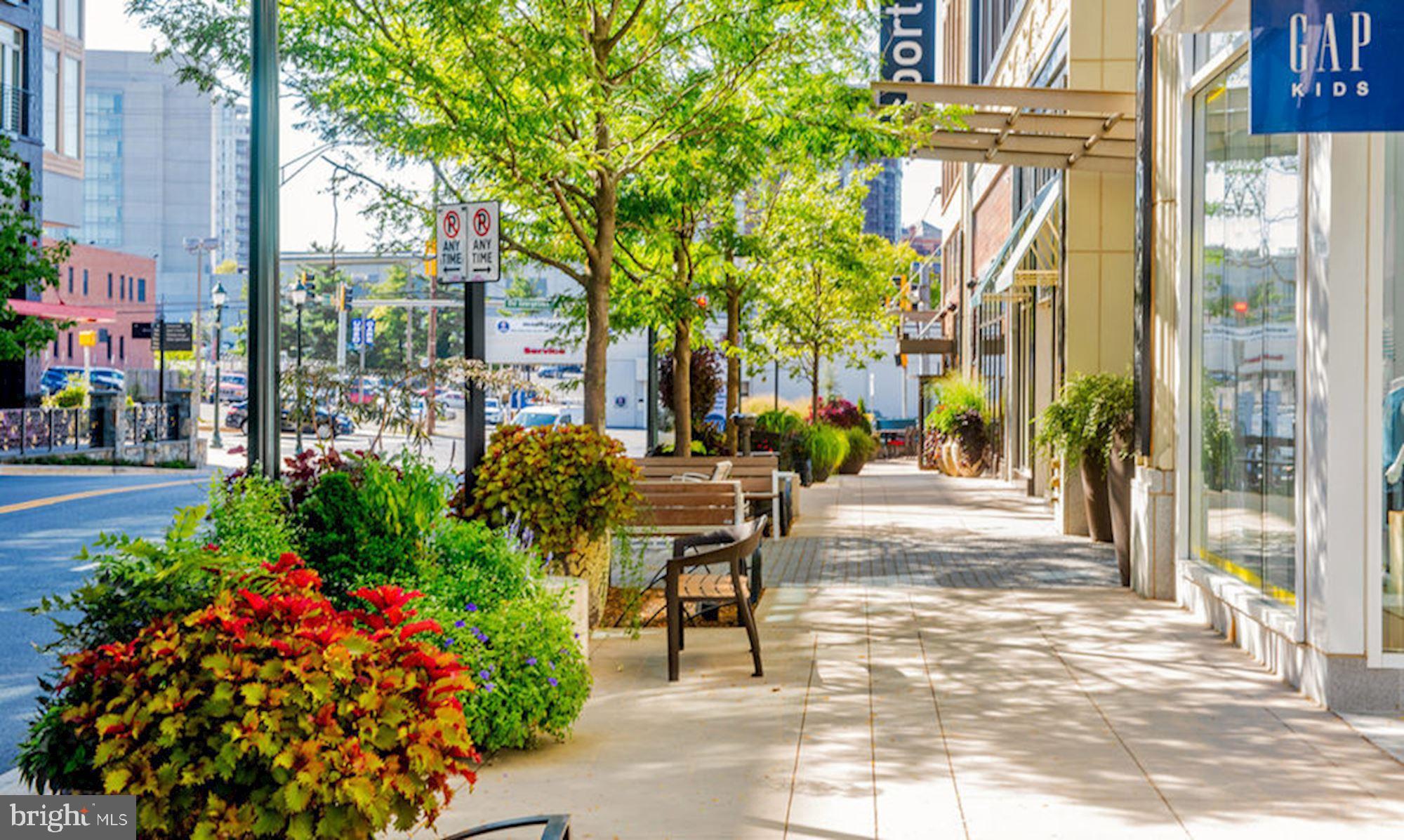 LUXMANOR - Residential