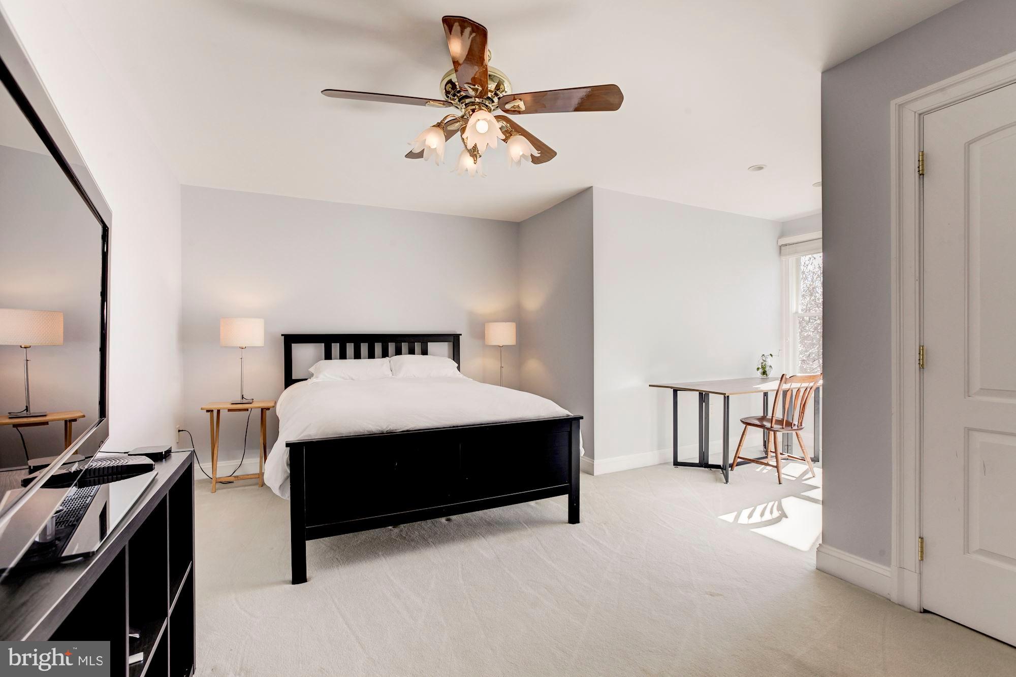 LUXMANOR - Residential