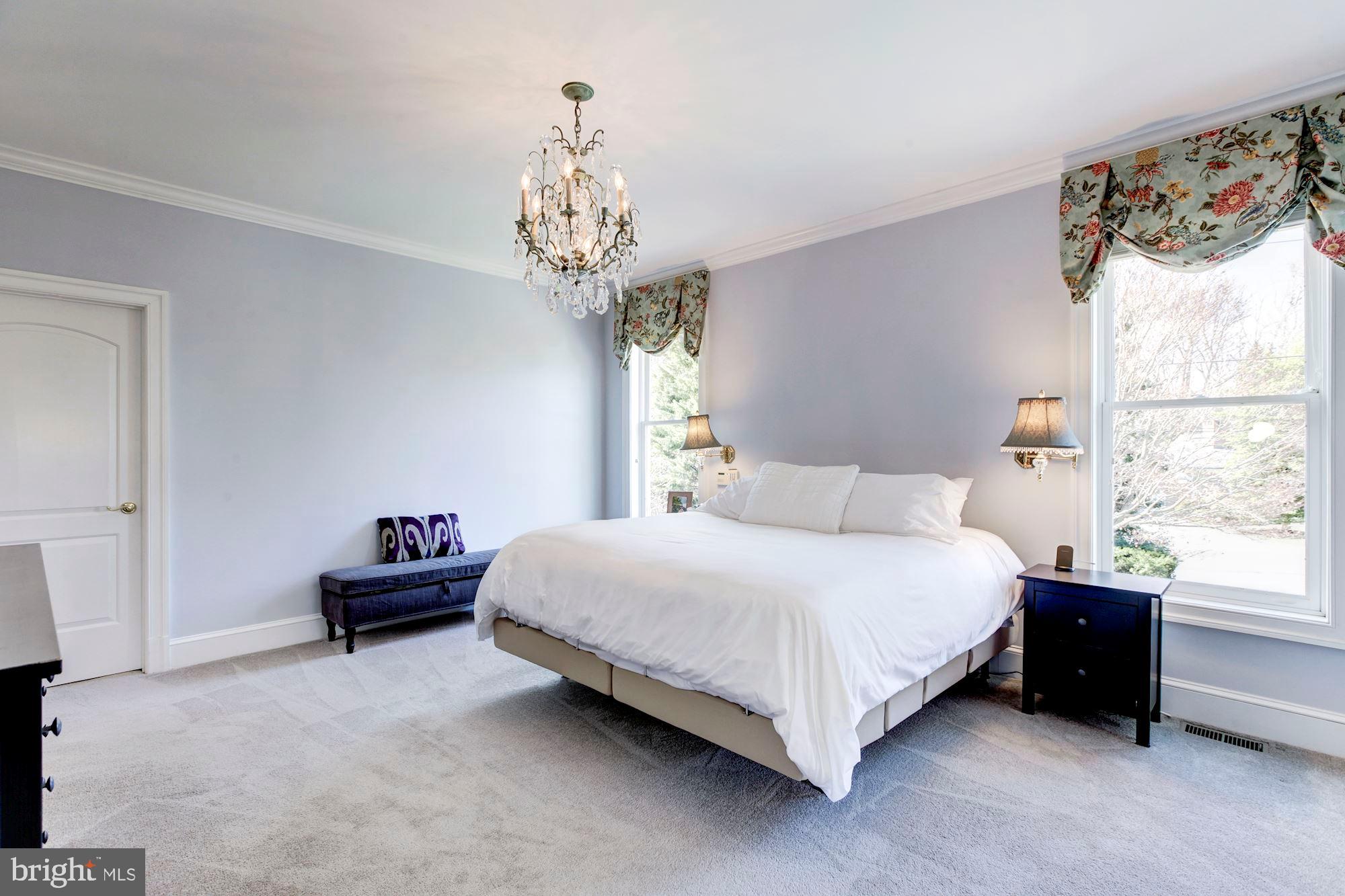 LUXMANOR - Residential