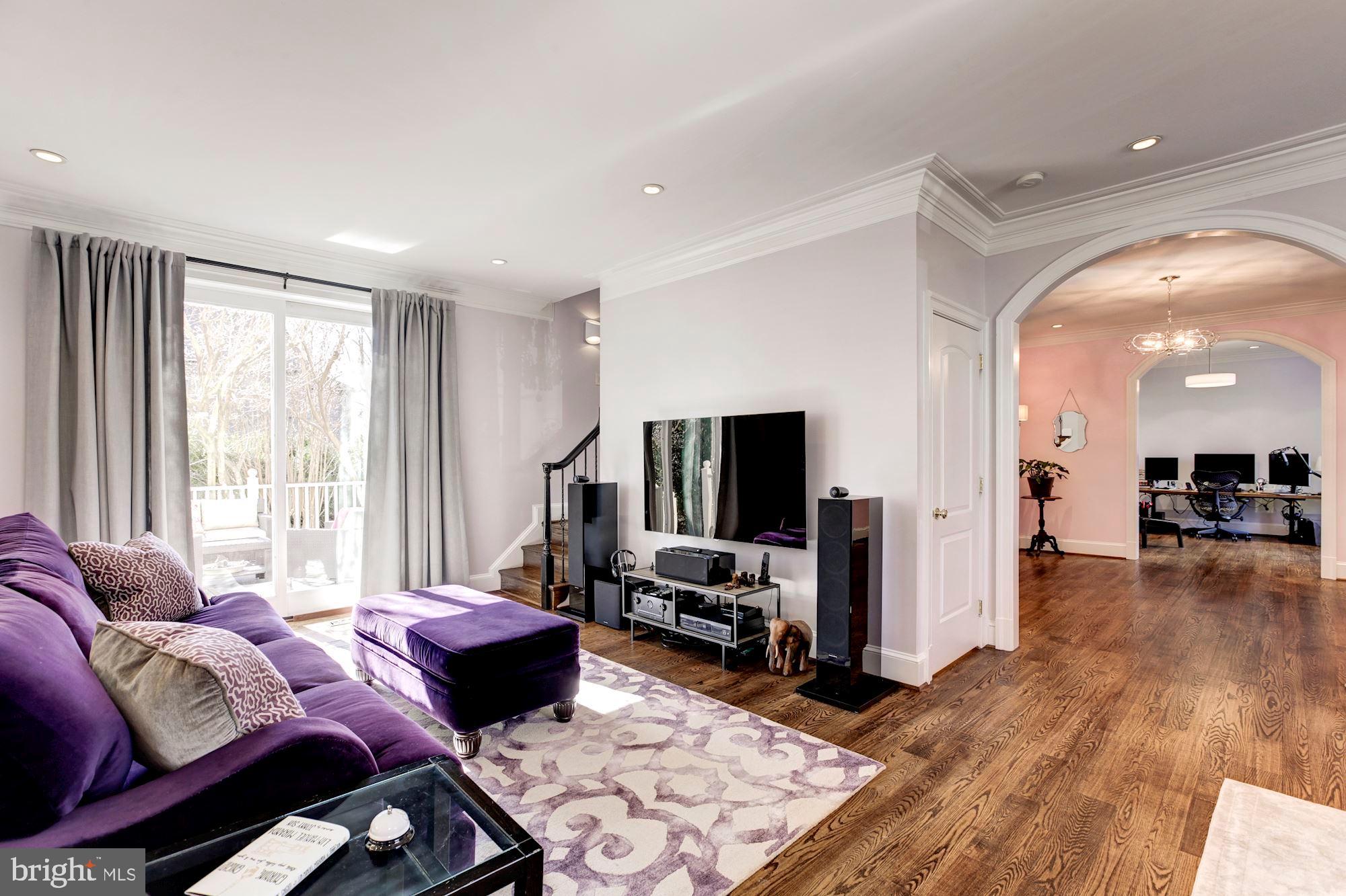 LUXMANOR - Residential