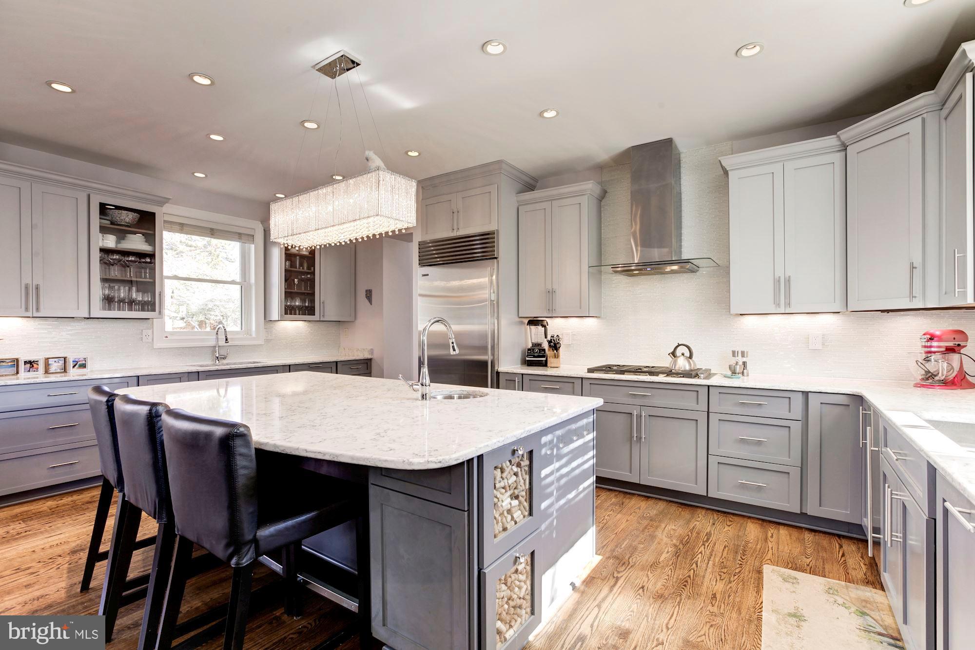 LUXMANOR - Residential