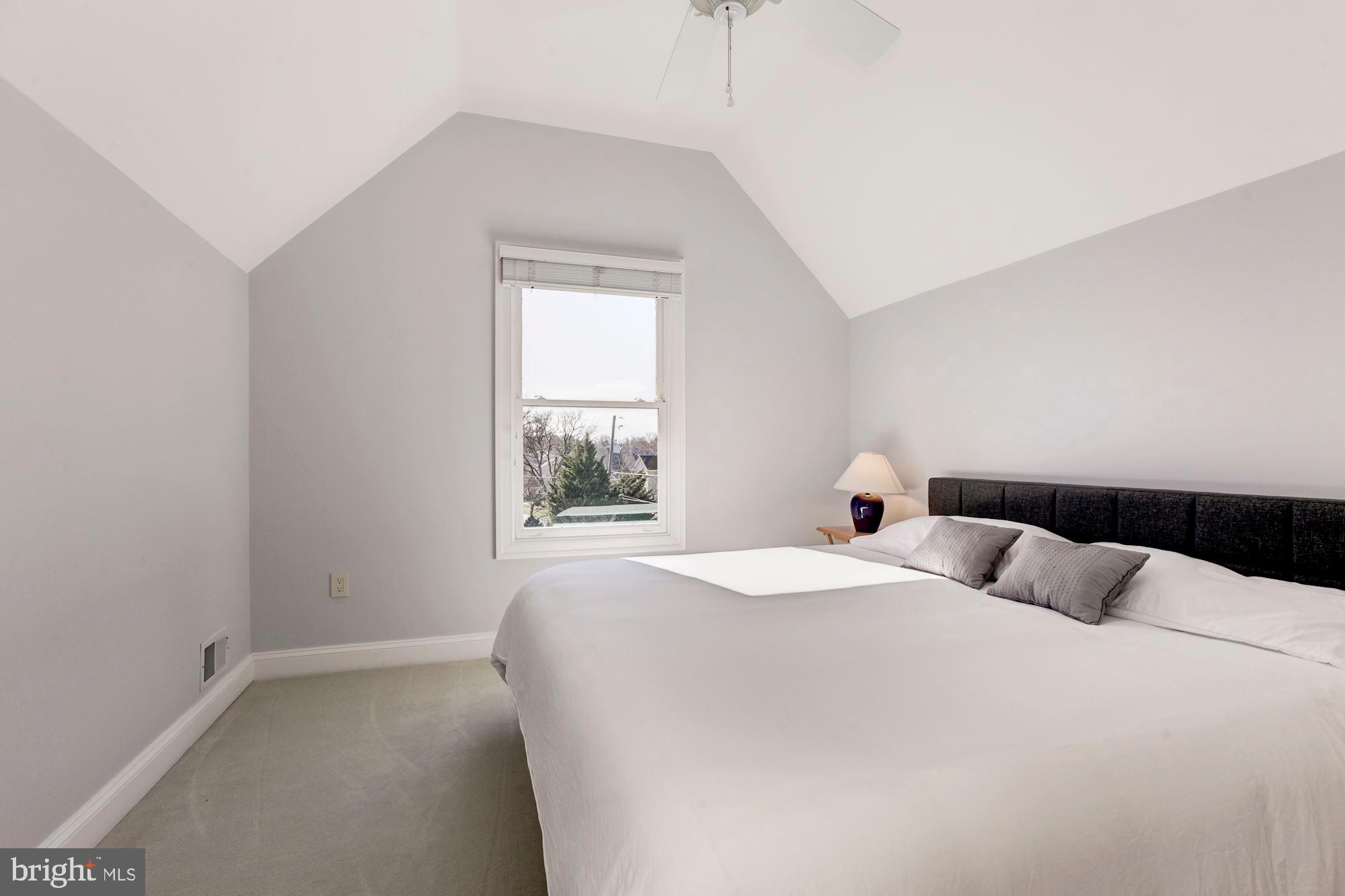 LUXMANOR - Residential