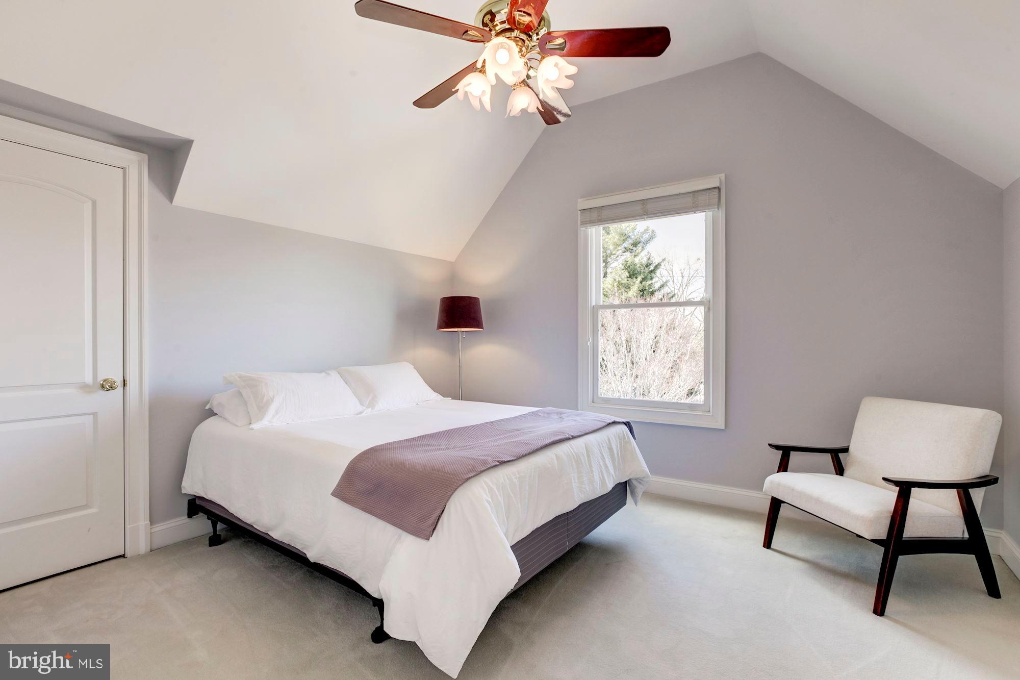 LUXMANOR - Residential