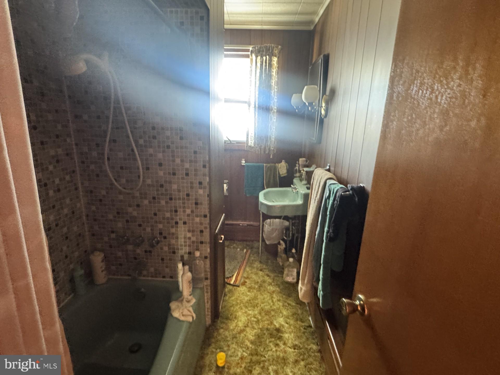 FRACKVILLE - Residential