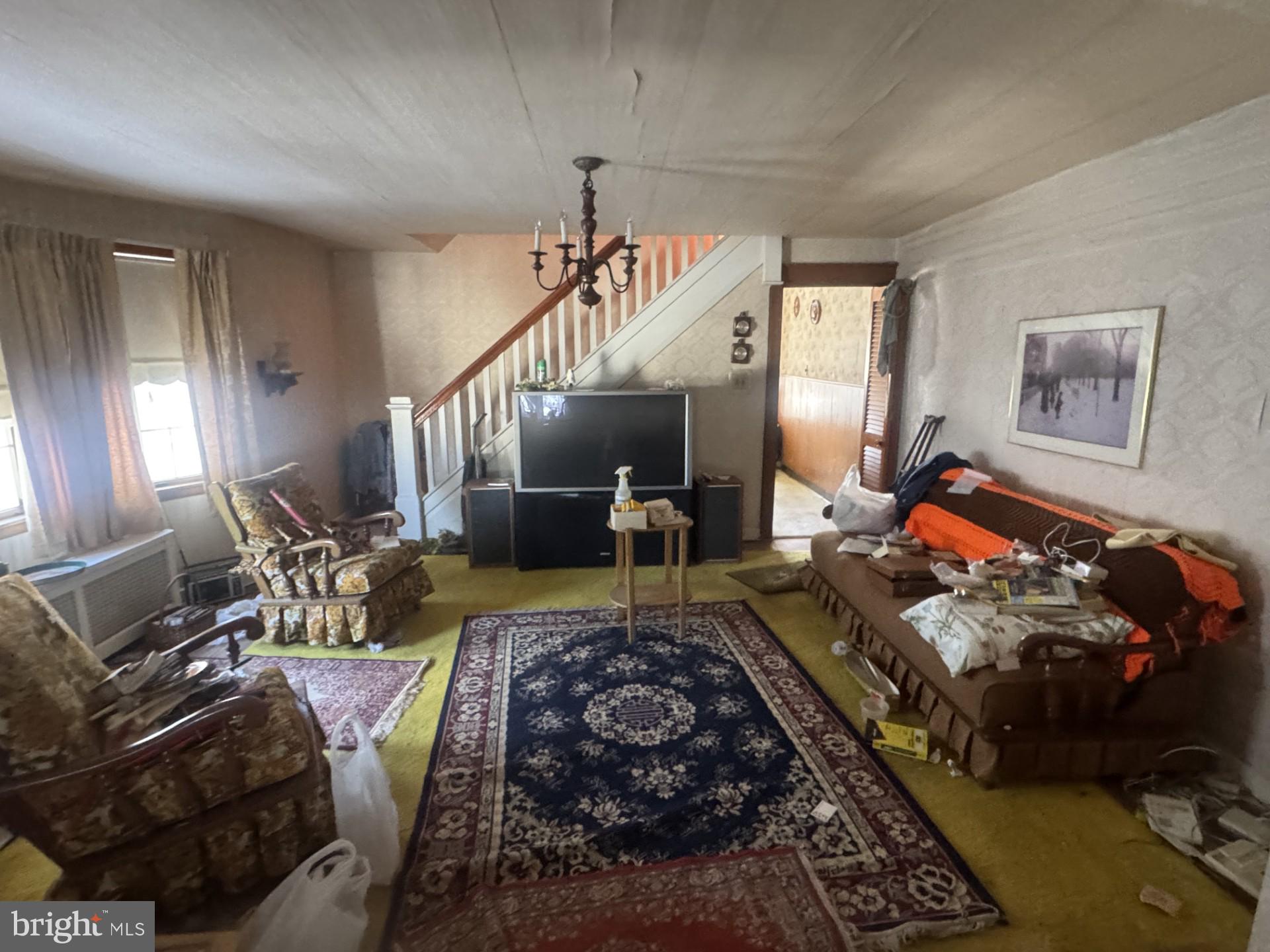 FRACKVILLE - Residential