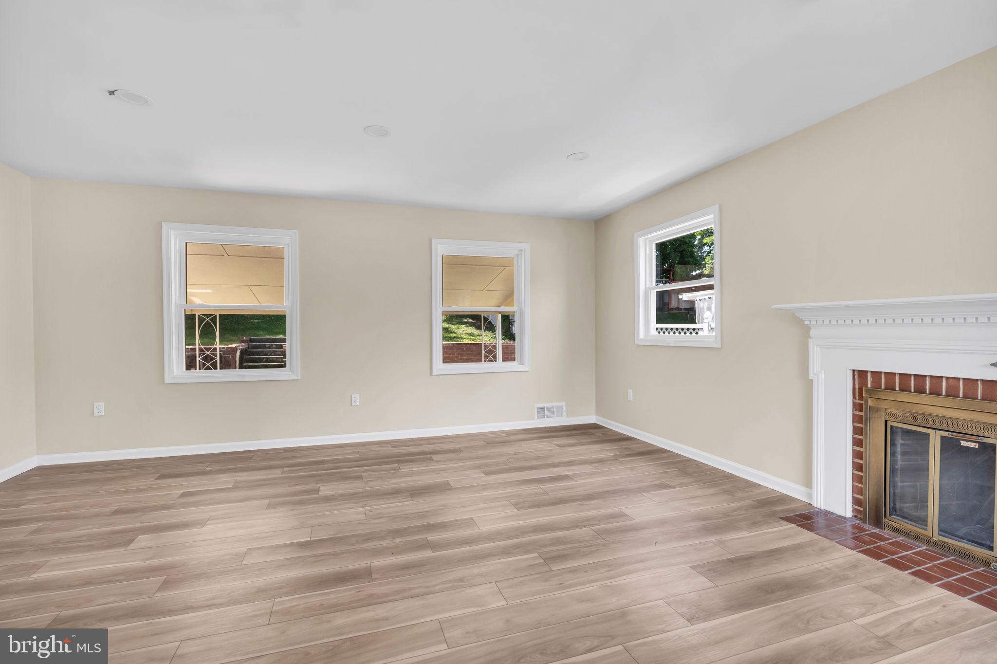 7536 ABBINGTON DRIVE