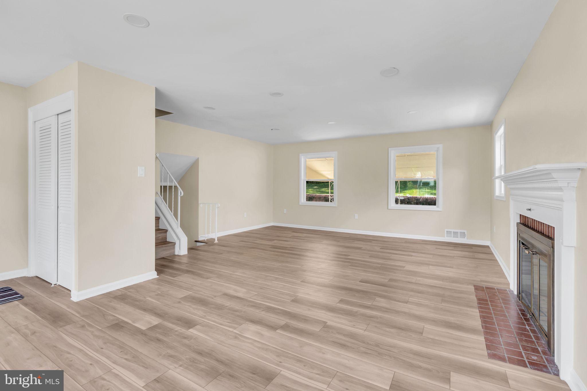 7536 ABBINGTON DRIVE