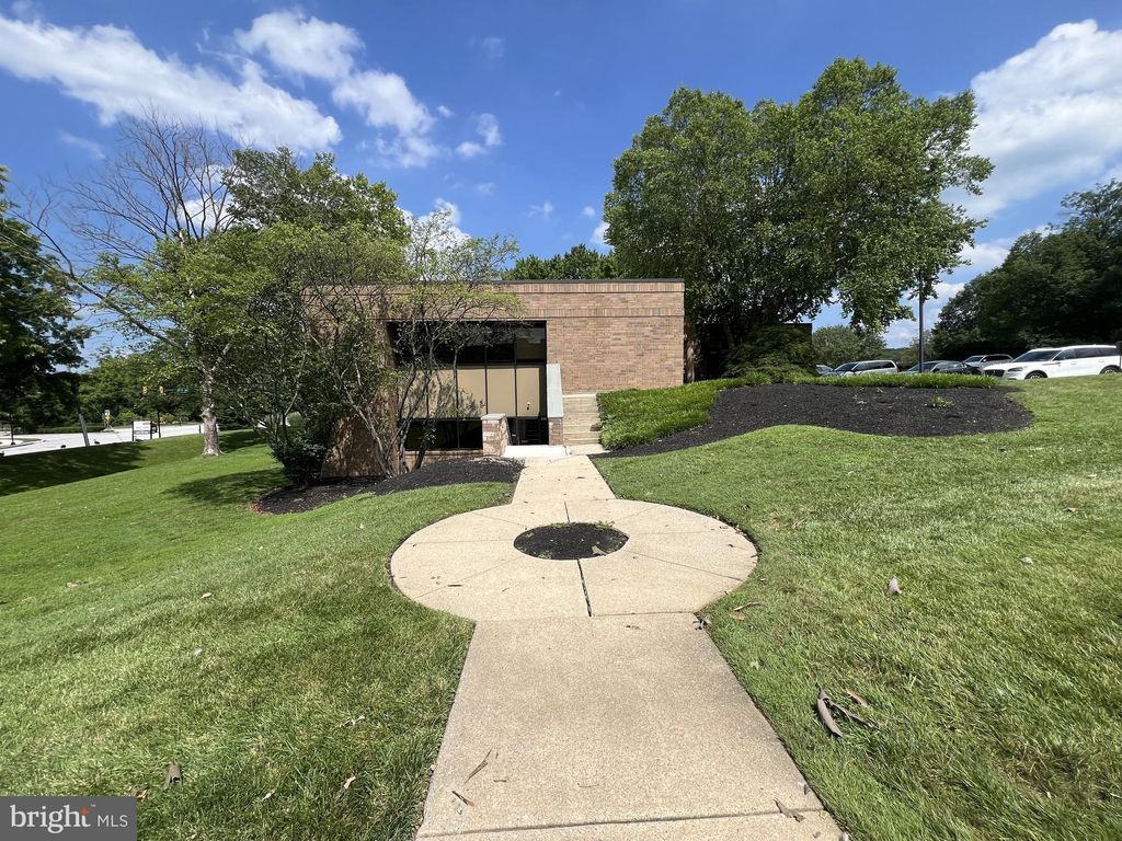 Photo of 728 Springdale Drive, EXTON, PA 19341 (MLS # PACT2112906)