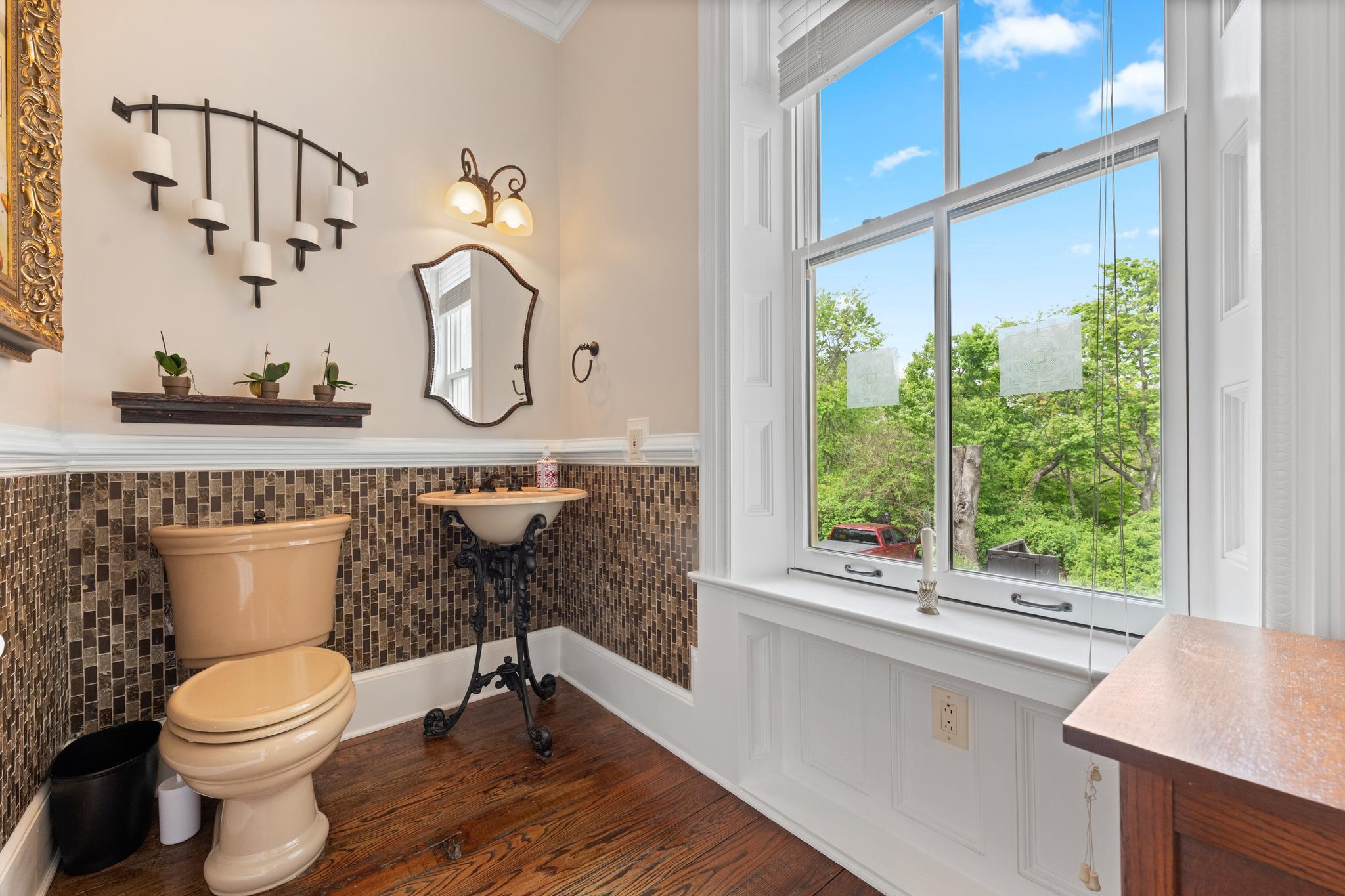 DOYLESTOWN - Residential