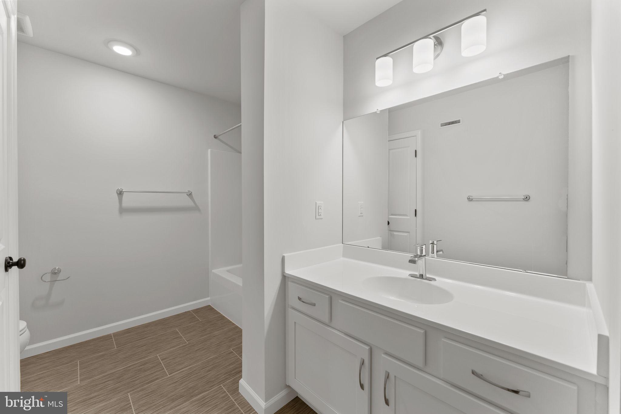 PERRY MILL - Residential