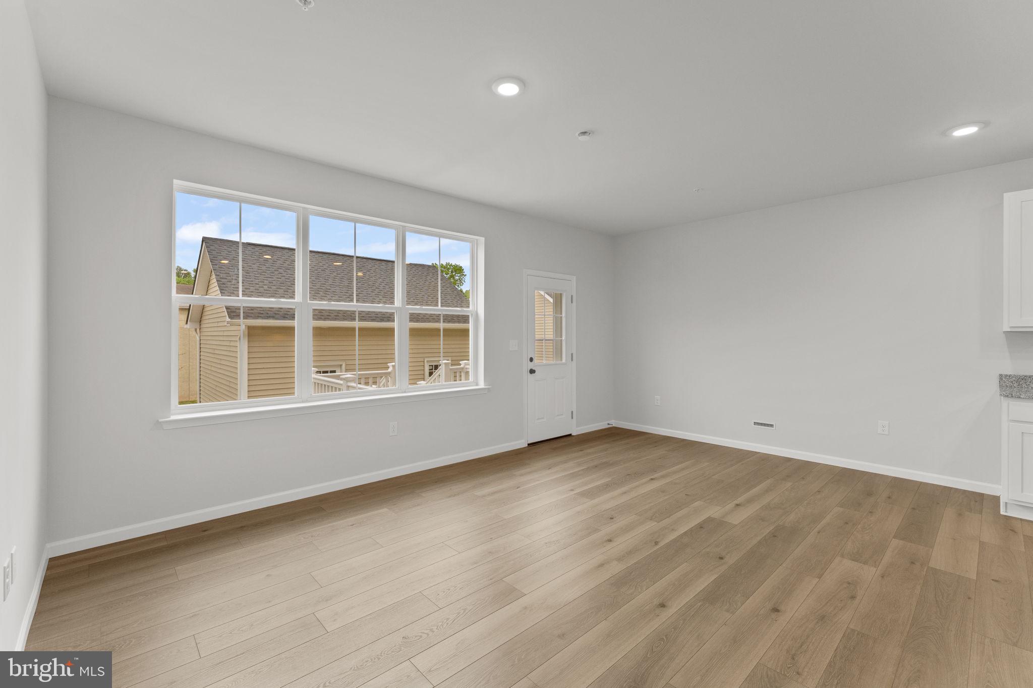 PERRY MILL - Residential