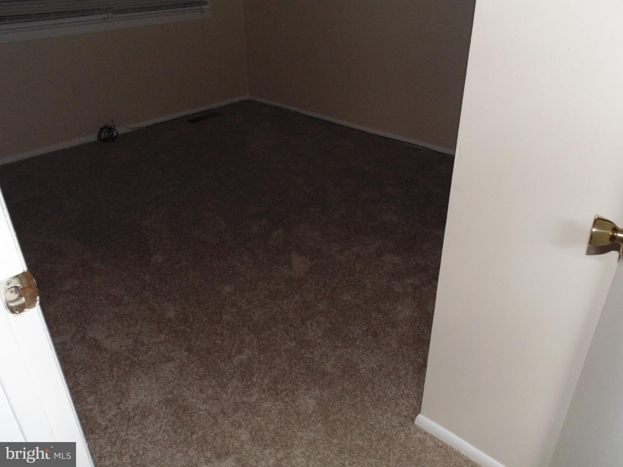 WHISPERING WOODS - Residential