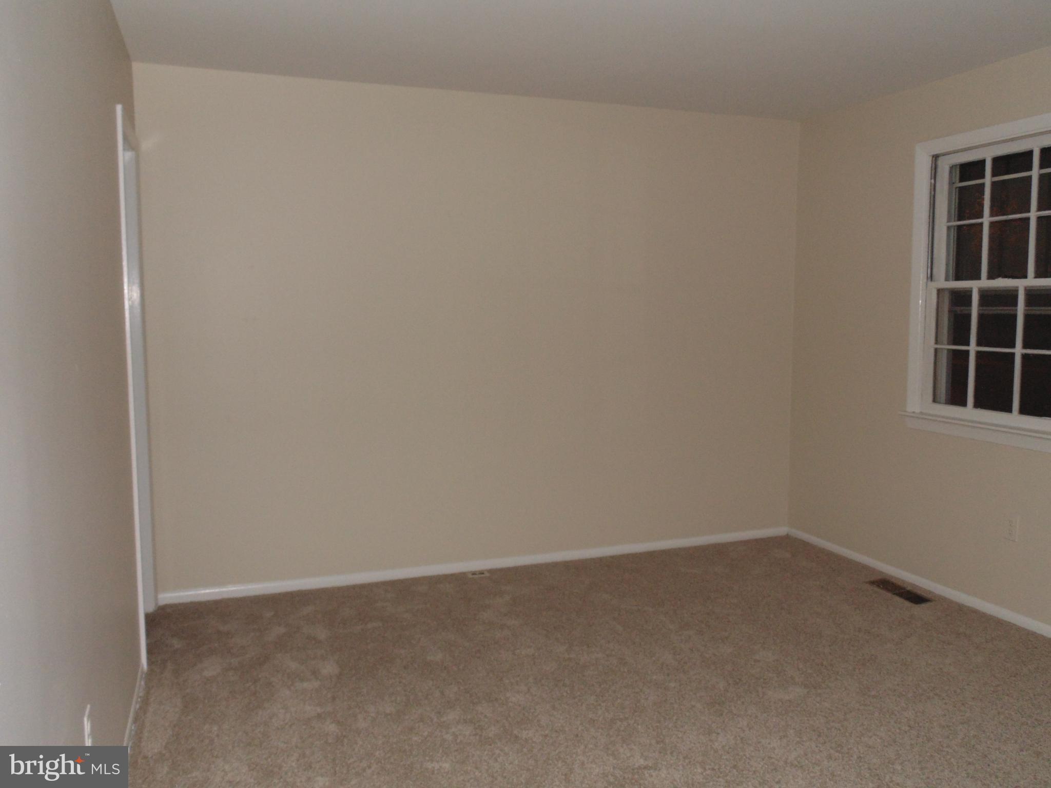 WHISPERING WOODS - Residential