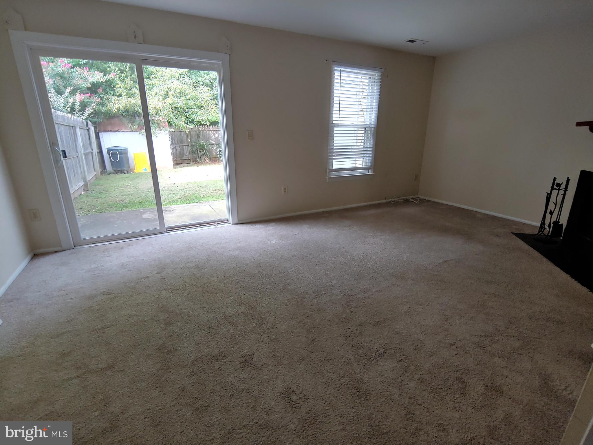 WHISPERING WOODS - Residential