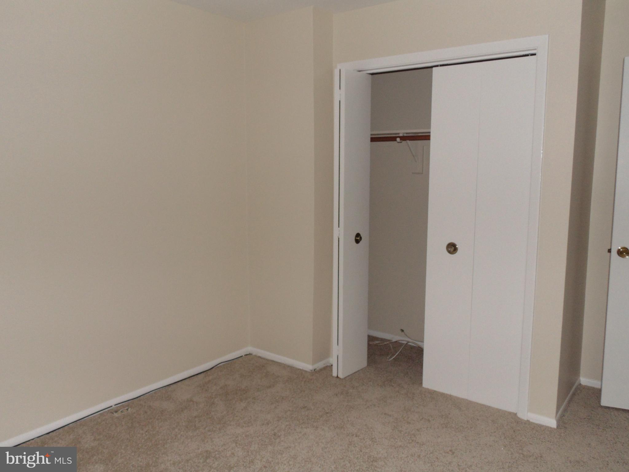 WHISPERING WOODS - Residential