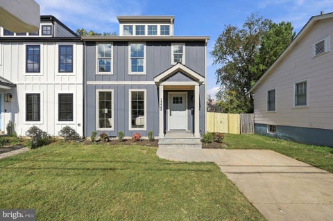 Photo of 322 Clifford Avenue #B, ALEXANDRIA, VA 22305 (MLS # VAAX2067810)