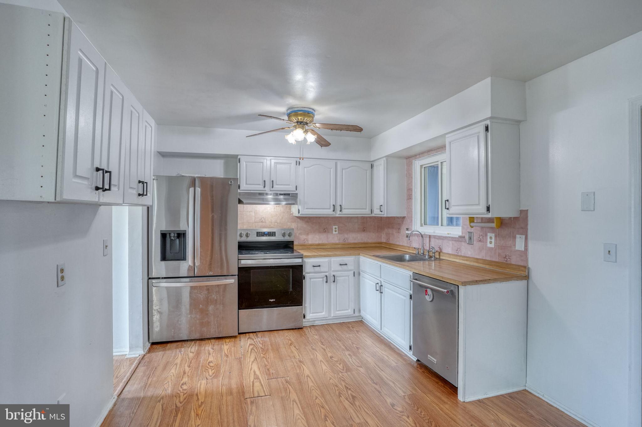 8 YORKTOWN ROAD