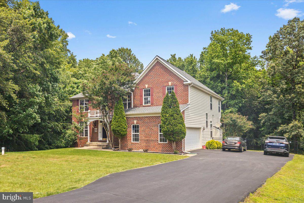 8200 TIVERTON DRIVE