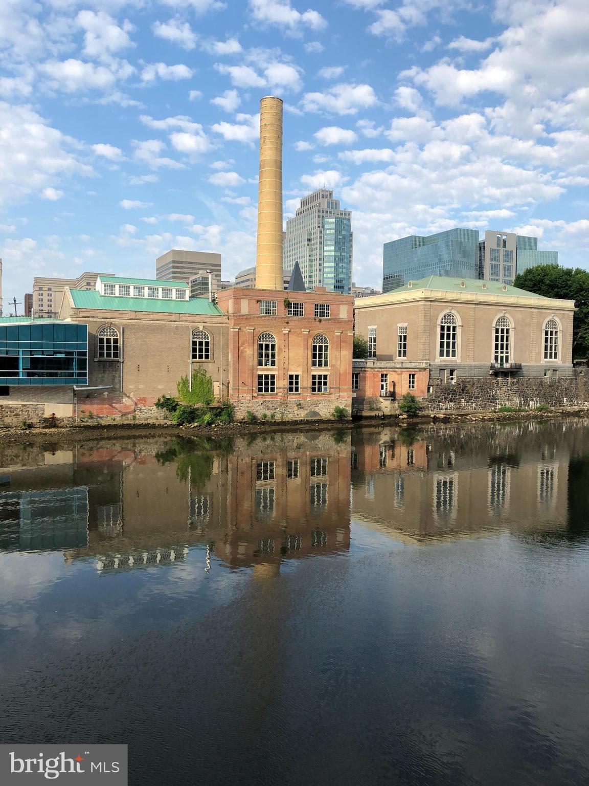 SUPERFINE LANE - Residential