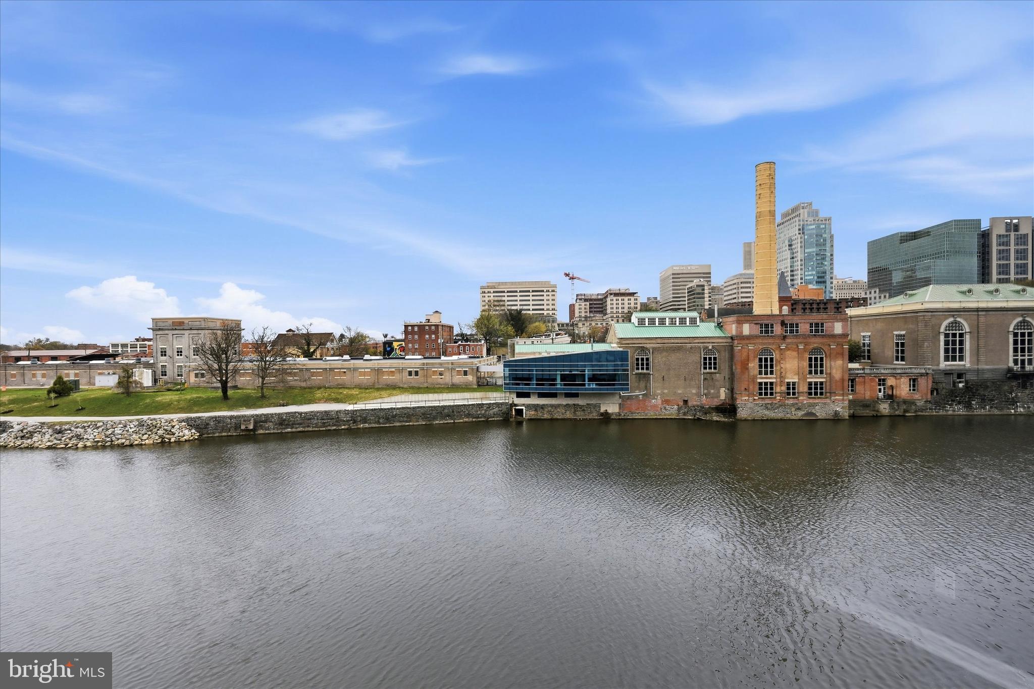 SUPERFINE LANE - Residential