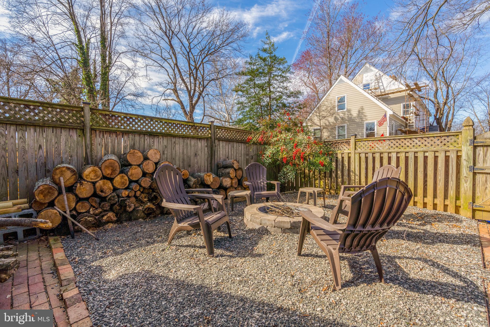 NEW ALEXANDRIA - Residential