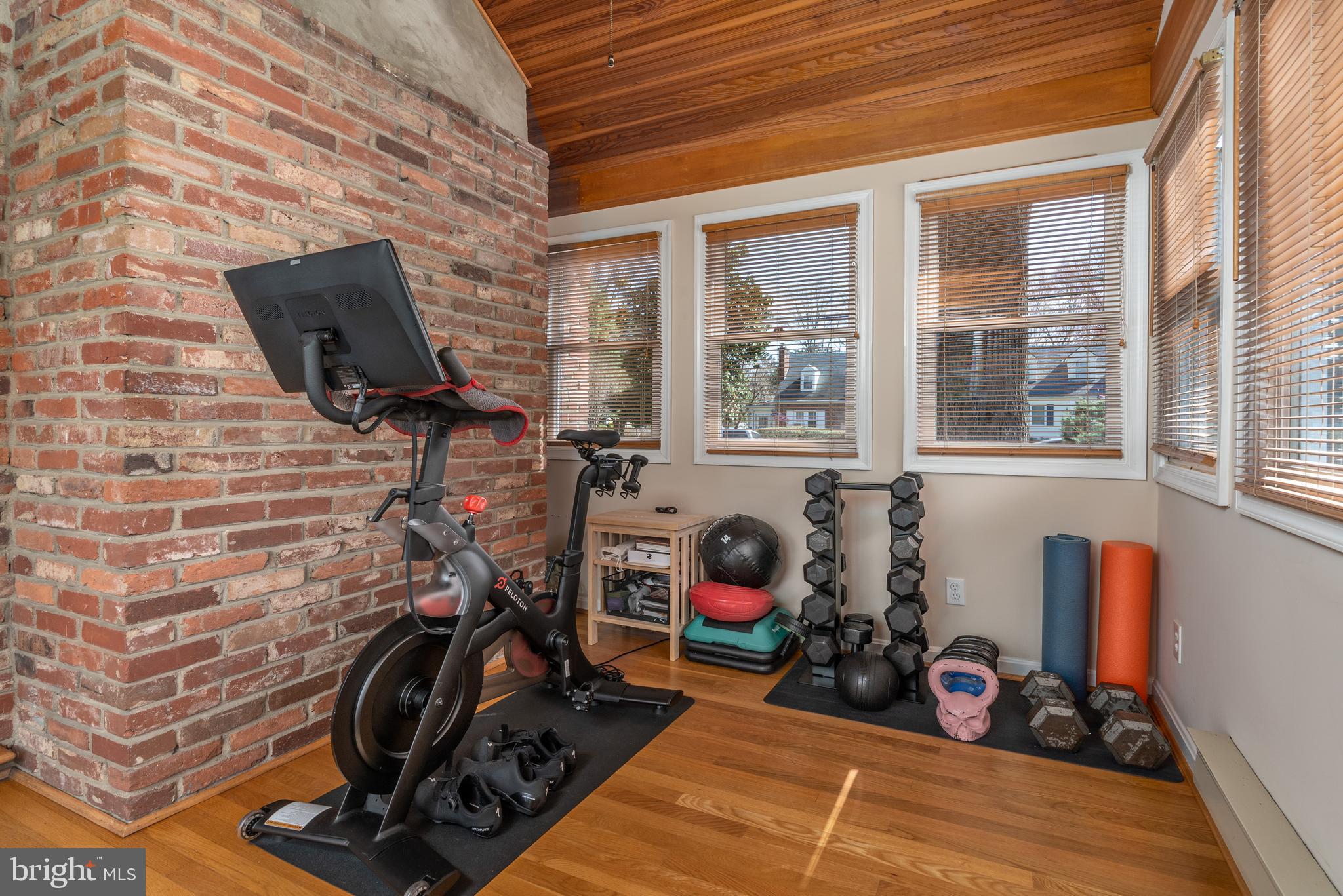 NEW ALEXANDRIA - Residential