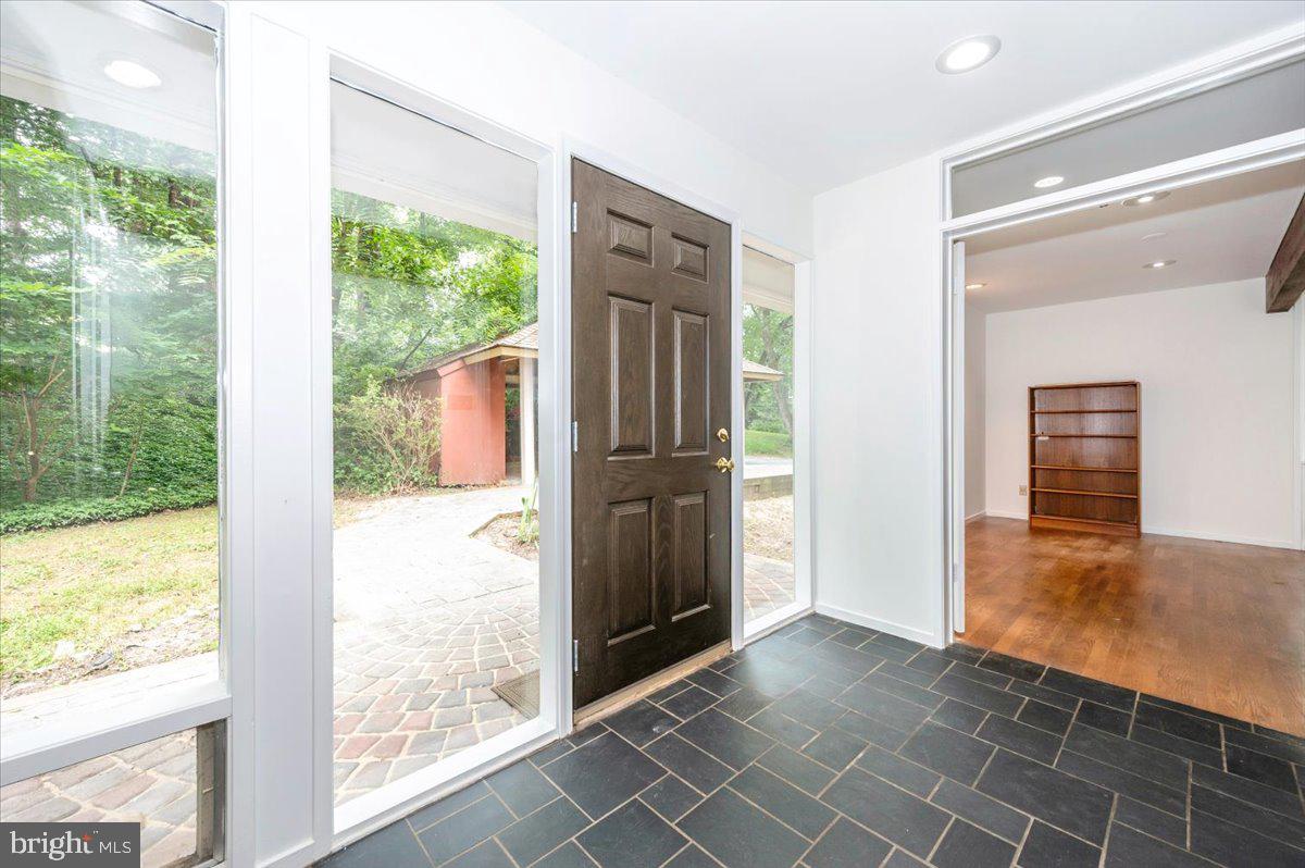 9441 HOLBROOK
