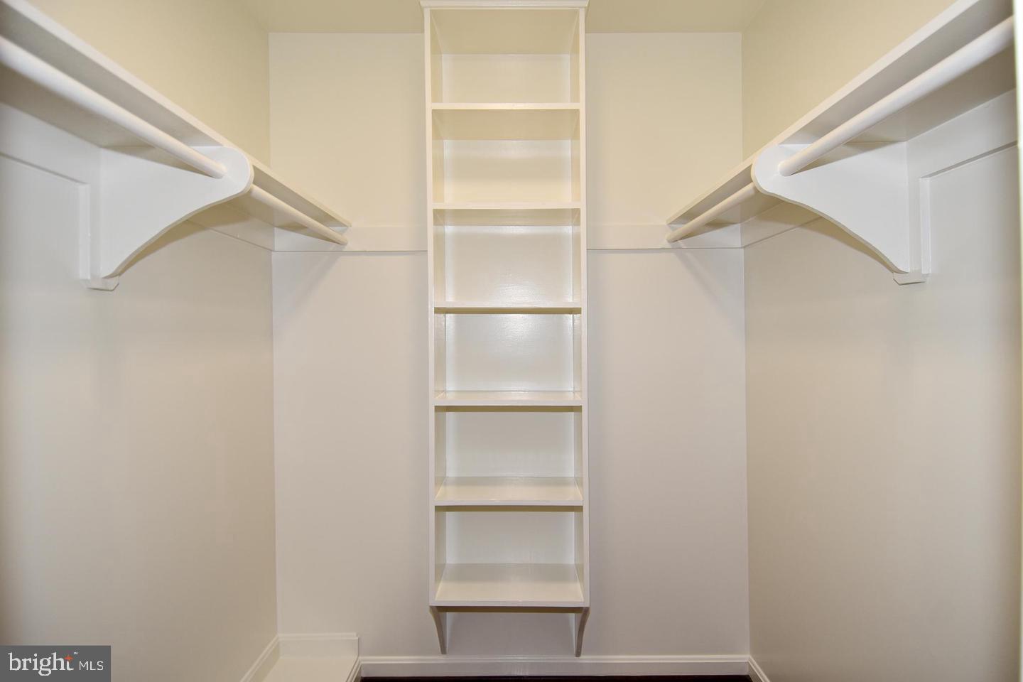 TIMBERLY SOUTH - Residential Lease