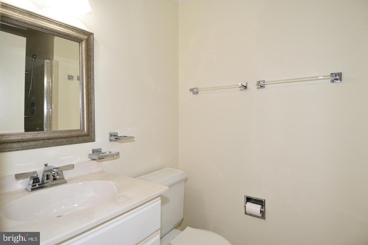 TIMBERLY SOUTH - Residential Lease