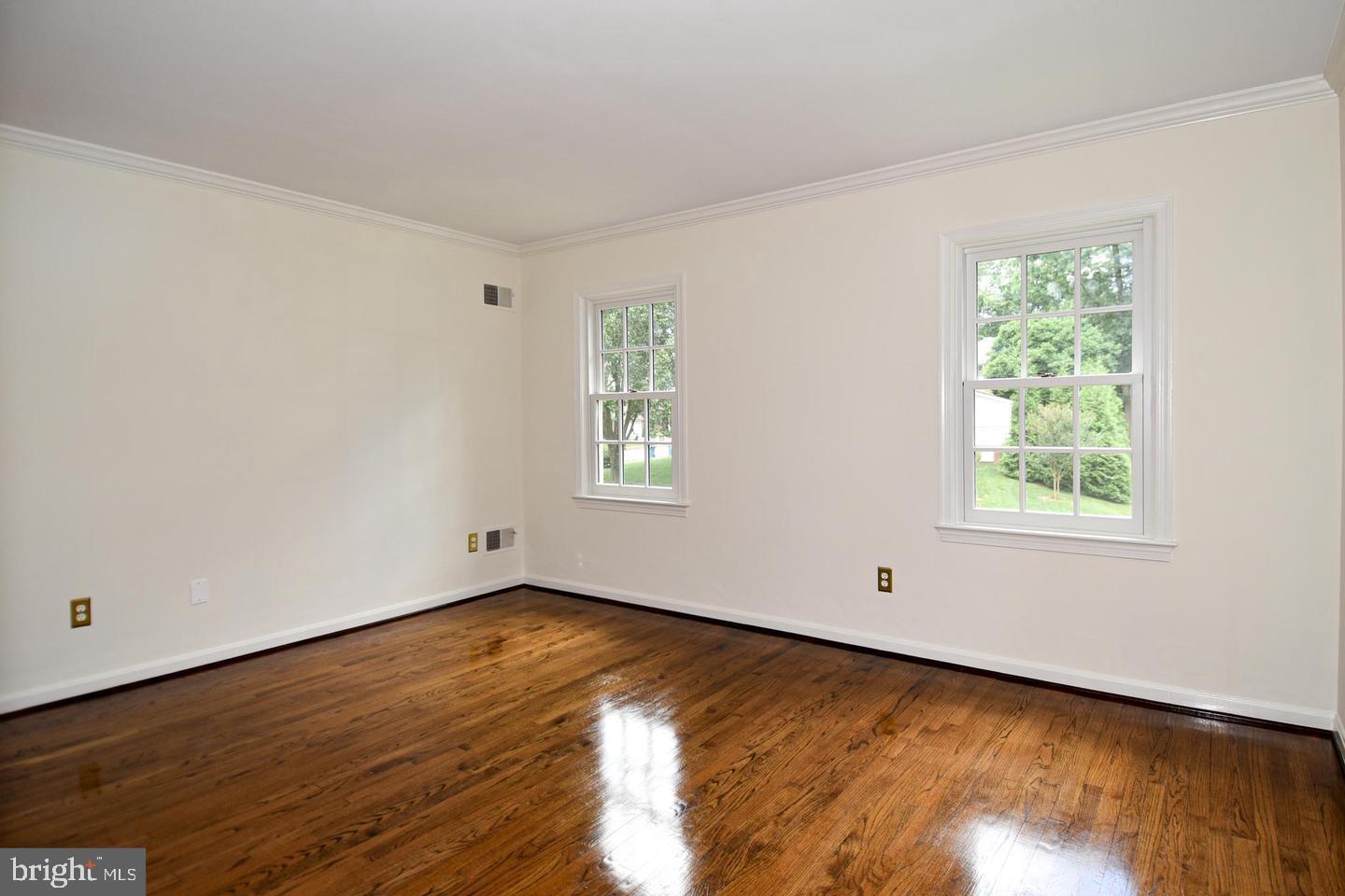 TIMBERLY SOUTH - Residential Lease